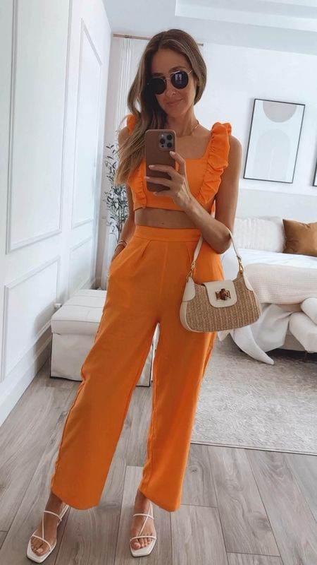 Gorgeous orange linen set 
Perfect for summer . Gorgeous European style fit 
Runs tts. Wearing a dust small 


#LTKTravel #LTKStyleTip #LTKOver40