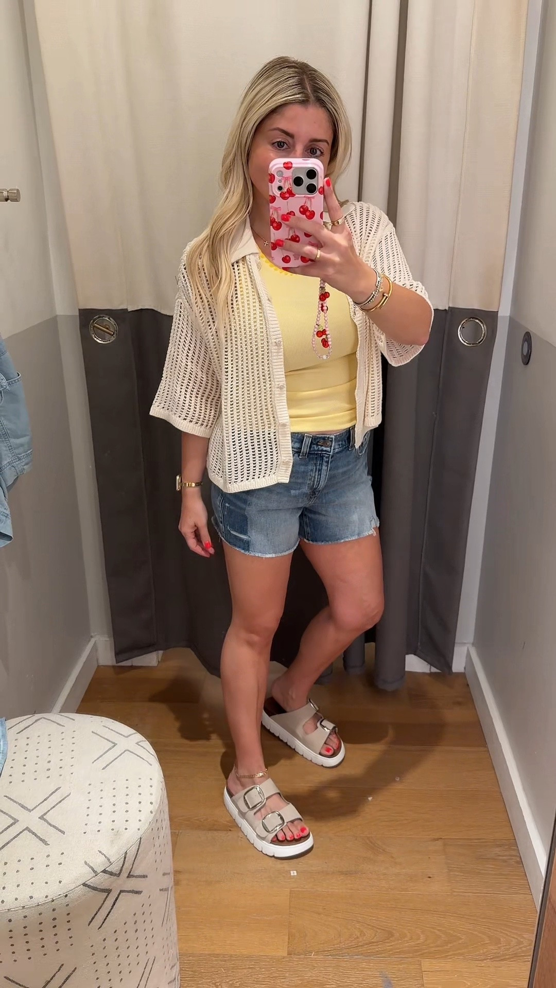 New @Aerie summer outfit!
Size xs cardigan 
Small tank and denim shorts 
Sandals tts