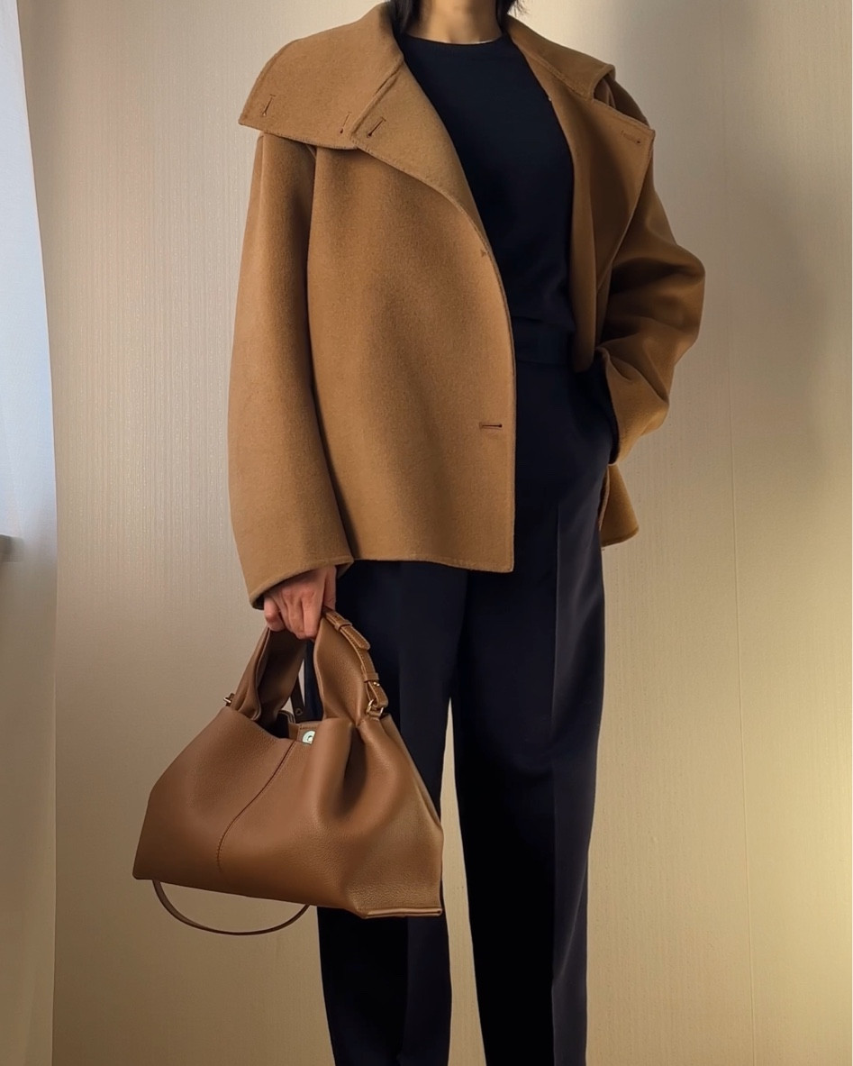 Camel coat and Polene bag

Fall fashion, fall outfits, grey jumper, knitwear, turtleneck, wool sweater, cashmere sweater, trousers, Arket jumper, &other stories trousers, loafers, autumn outfit, autumn fashion, fall look, autumn look, minimal outfit, simple outfits, Camel coat, Navy trousers, Navy jumper, Polene bag, Camel bag, Winter coats

#LTKSeasonal #LTKCyberweek #LTKeurope