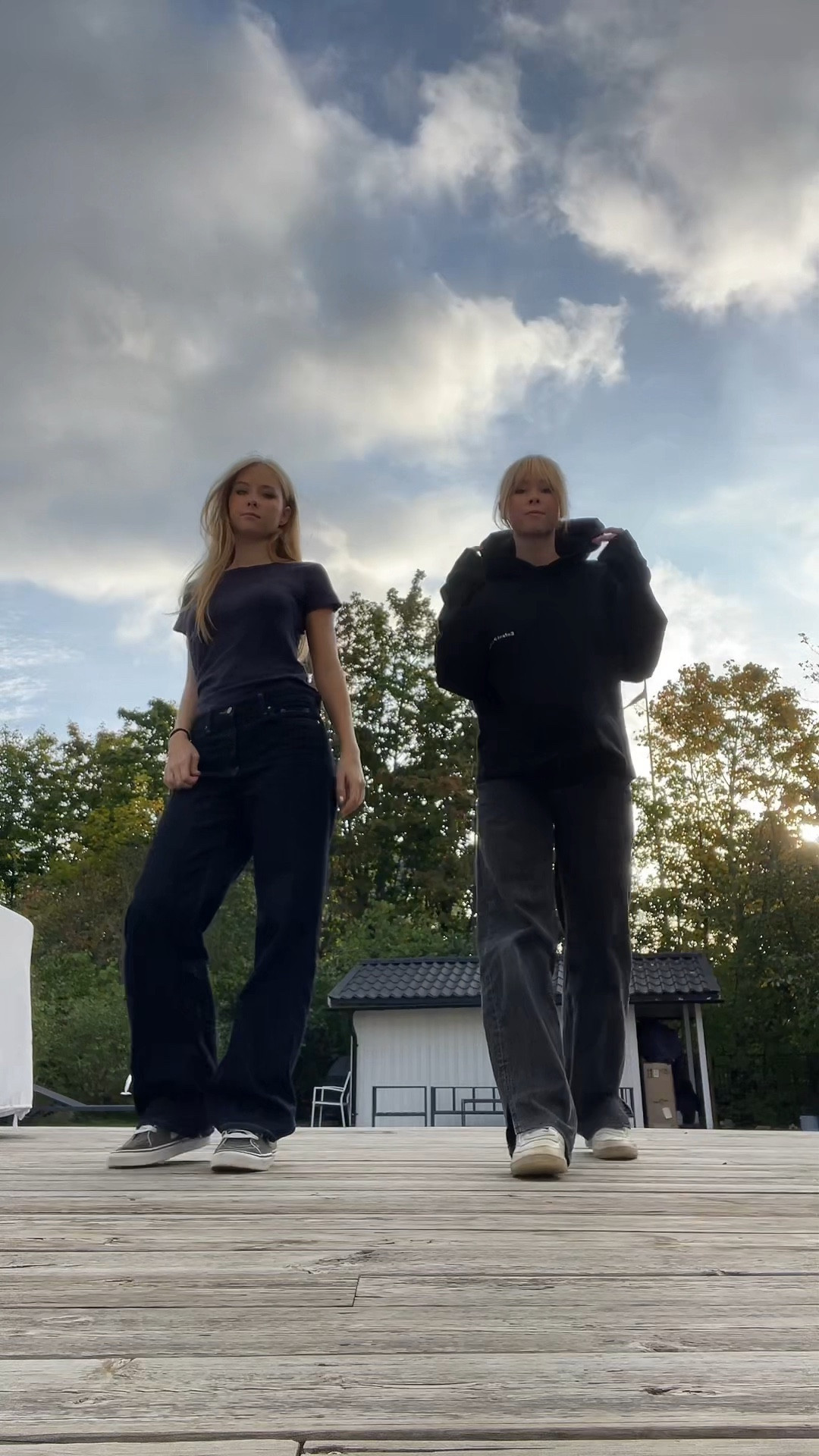 H&m, Uniqlo, Gant, Reebok, Vans, casual fit, oversized shirt, baggy jeans, oversized hoodie, street style, black outfit, Reebok trainers, Vans high top, low rise jeans, relaxed fit

#LTKeurope #LTKstyletip #LTKSeasonal