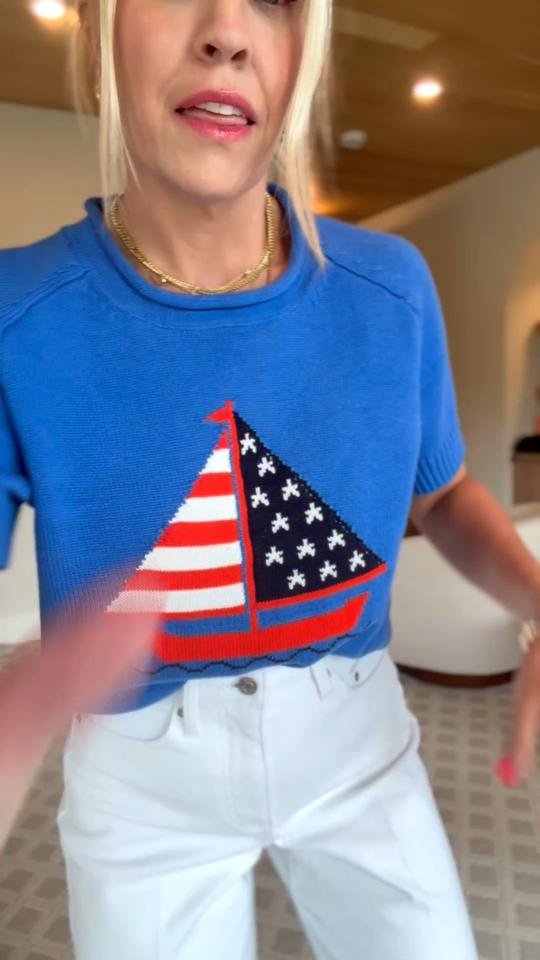 I did a large in the sweater and a 2 in the pants! Linked another white denim option as well!