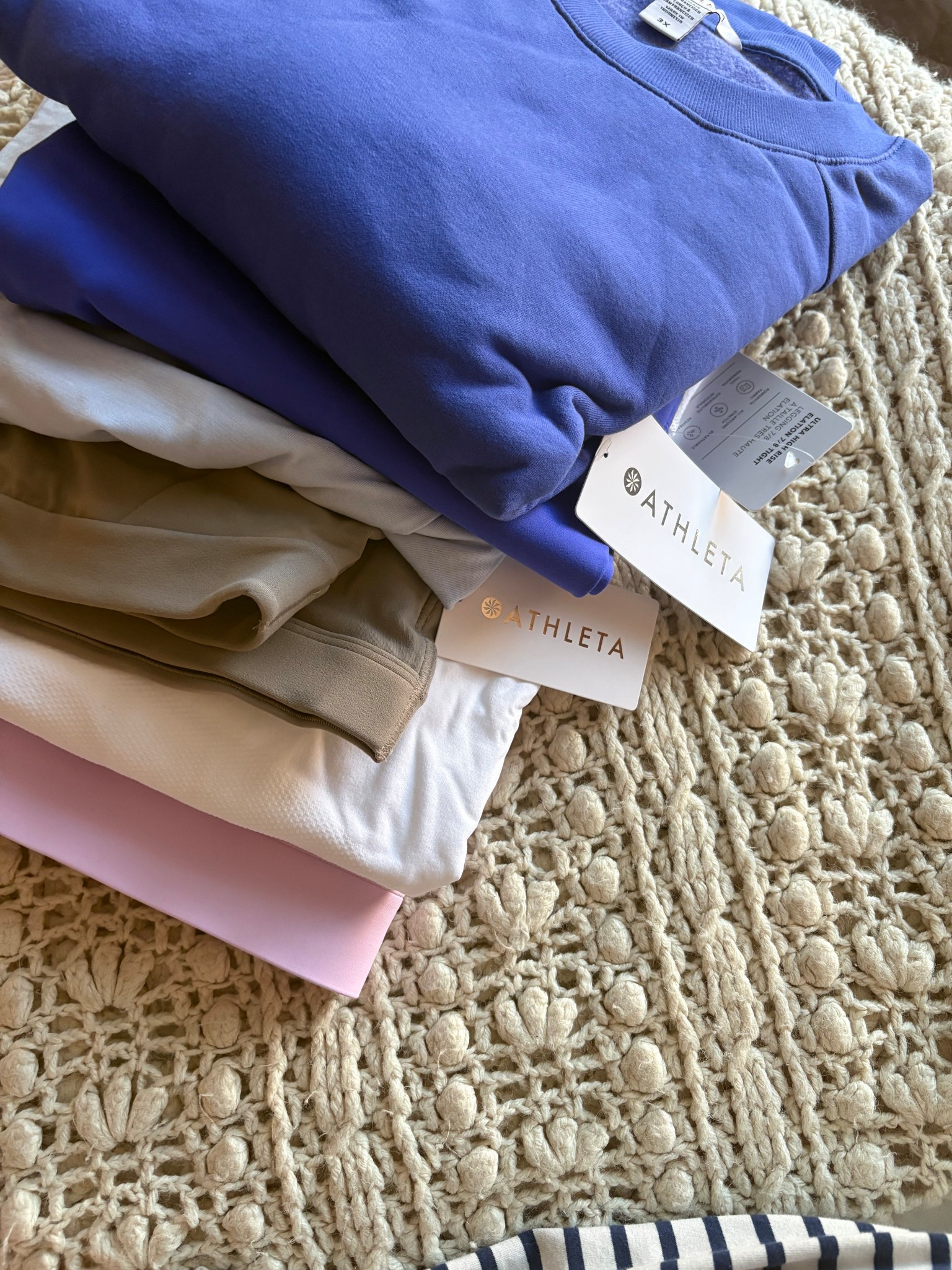 Used some gift cards to cash in on the athleta annual sale. Those colors are so beautiful together  