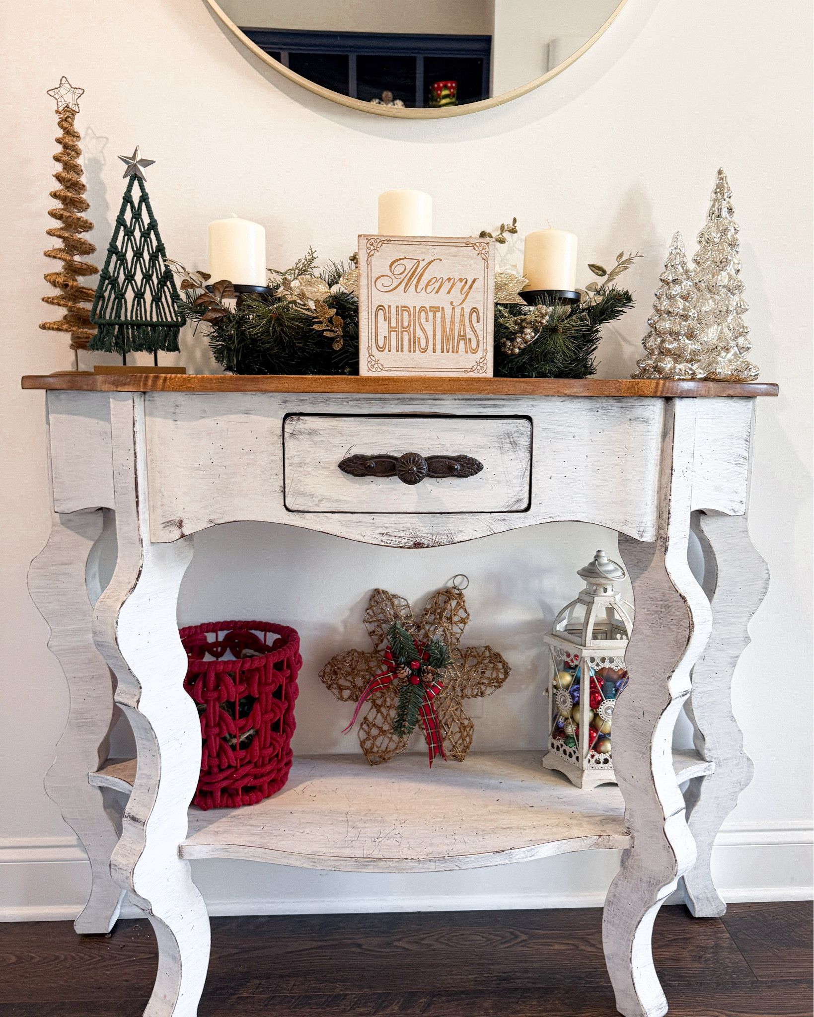 My knick knack Christmas table of all the things 🎄
#LTKchristmas #christmasdecor #christmasdecorations

#LTKHoliday #LTKSeasonal #LTKGiftGuide