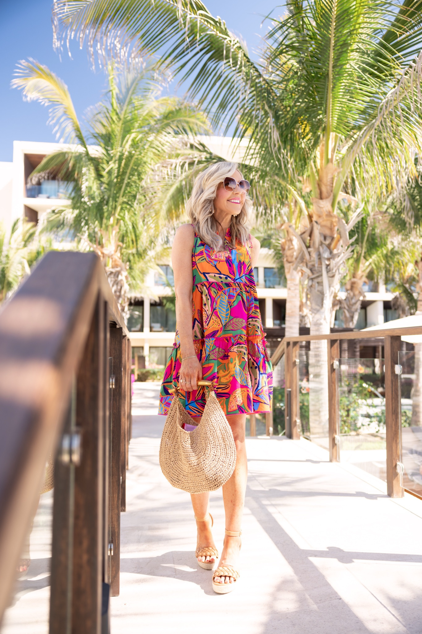 let’s go back to paradise 🌴

time to head south?!? Not before you shoo theb30% off dresses sale at avara this weekend!! wearing XS/runs TTS | 

#LTKFindsUnder100 #LTKSaleAlert #LTKSeasonal