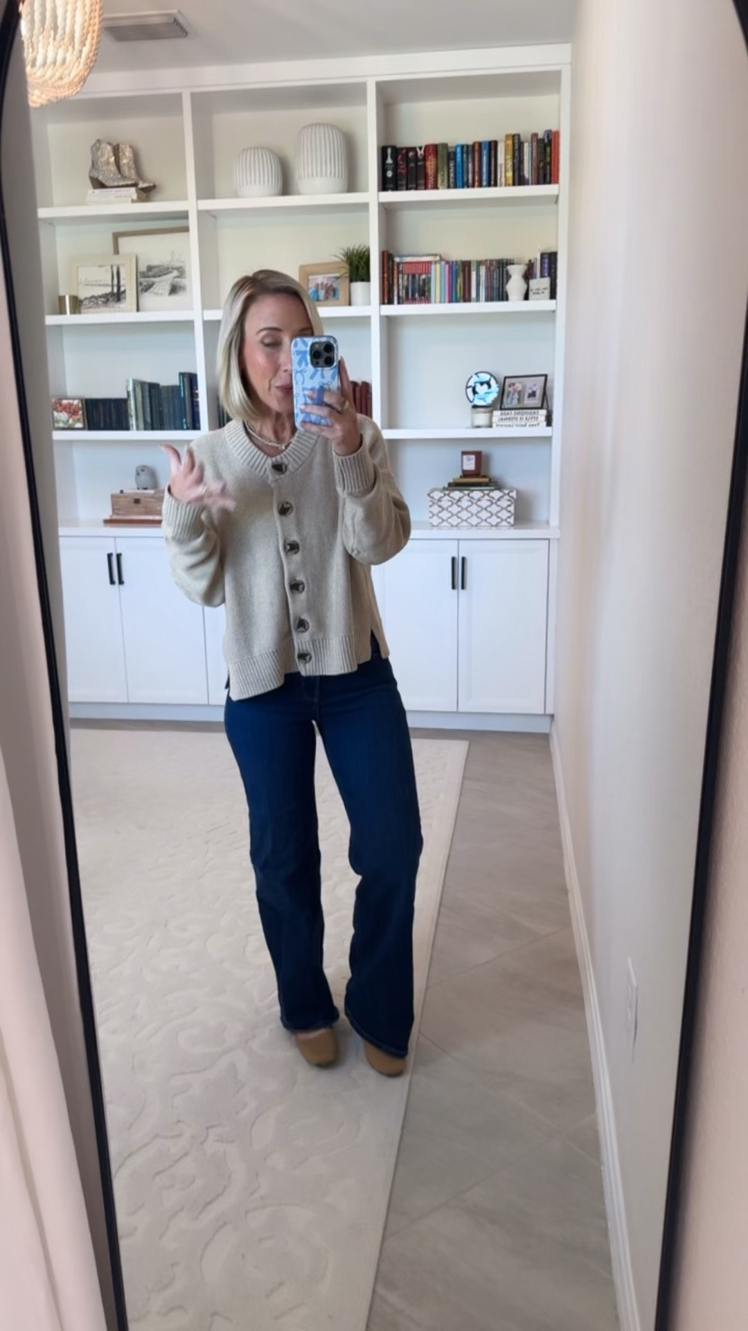 Quince - denim & dresses (pieces I loved so much, I re-ordered!) * Bella Stretch Wide Leg Jeans - Size: 25 - Inseam: 30. Color: Midnight Blue * 100% Organic Cotton Cropped Cardigan - size Small. Color: Cement Marl. #quincepartner @quince

 

 