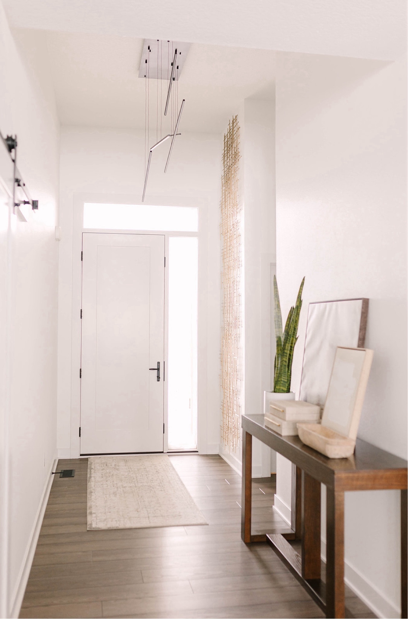 Modern Entryway

MODERN DECOR // HOME DECOR // ROOM DECOR // AMAZON DECOR // LIVING ROOM // MODERN HOME // AFFORDABLE DECOR // TARGET HOME // CONSOLE TABLE // 

#LTKhome #LTKstyletip #LTKfindsunder100