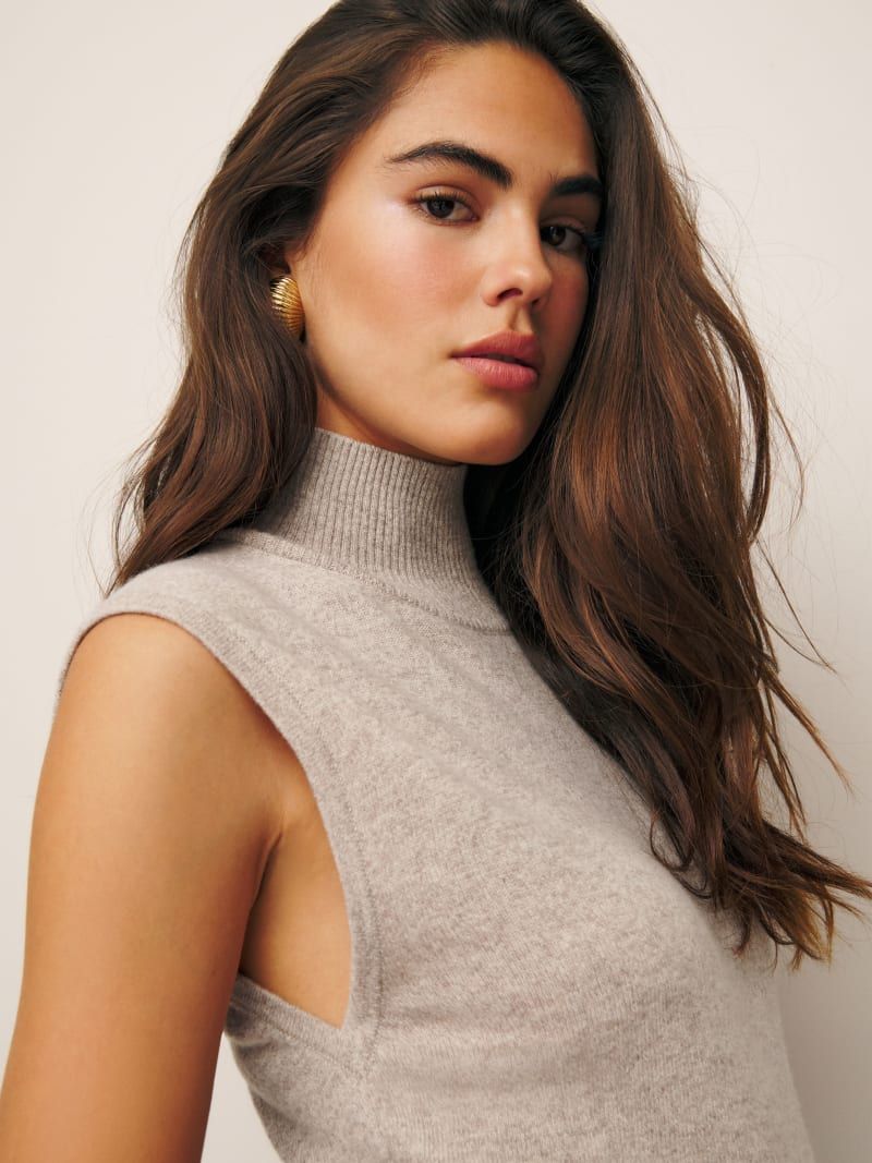 Arco Cashmere Sleeveless Turtleneck Sweater | Reformation (Global)