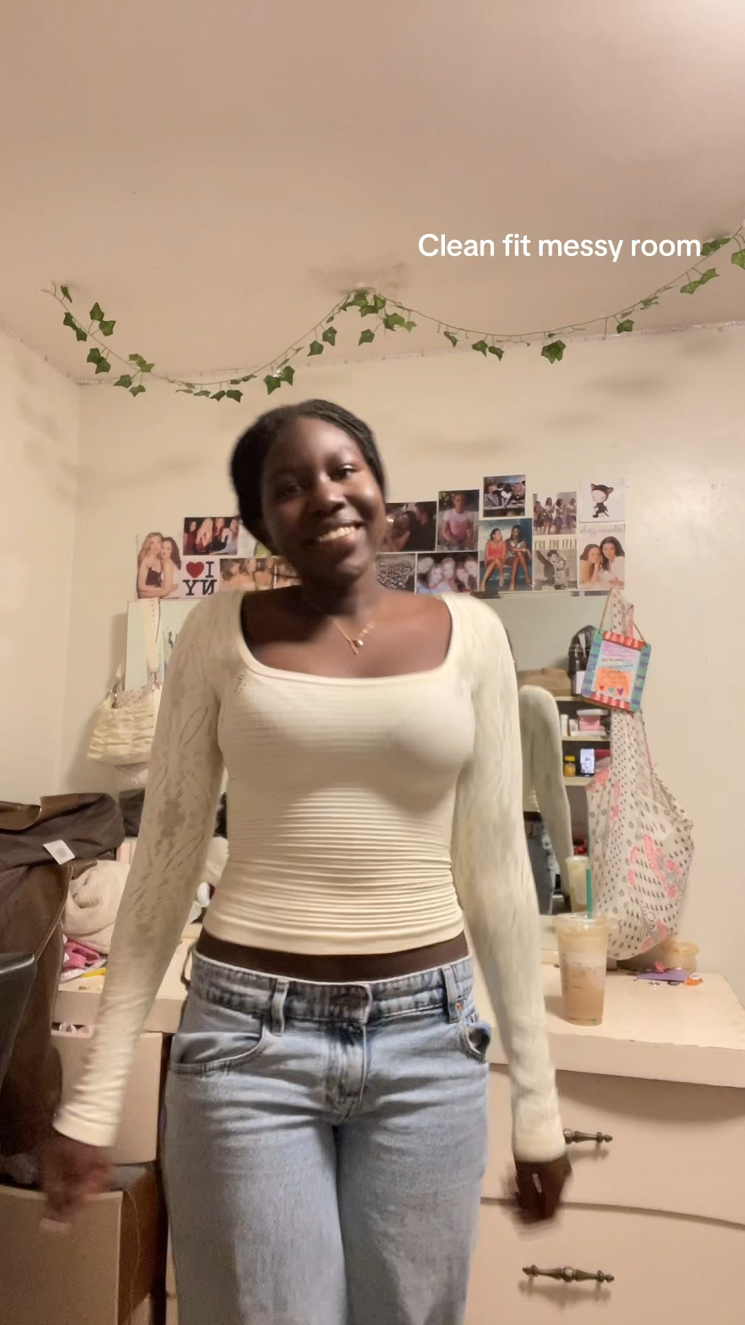 Ootd 🤍⭐️

#LTKHoliday #LTKGiftGuide #LTKWatchNow