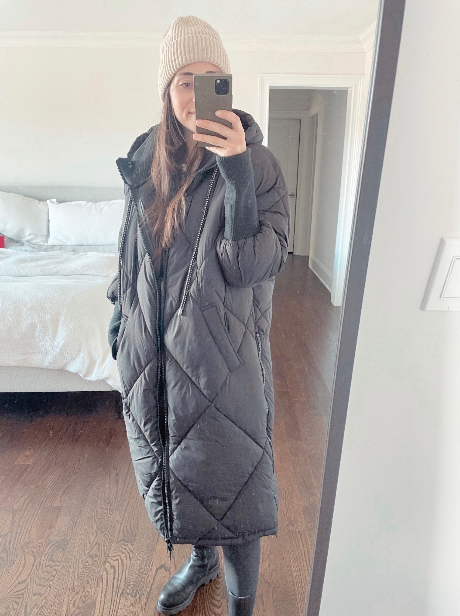 christin’s new everyday  ̶s̶l̶e̶e̶p̶i̶n̶g̶ ̶b̶a̶g̶ coat! lightweight, but still warm + covers…basically everything. also love the side zips if you need some venting or more space for bigger strides 😆 

sized up to a M bc she wanted a more oversized fit

MFF15 gets you 15% off of your first order!

winter coat// style inspired// cold weather fashion //outfit of the day//OOTD

#LTKsalealert #LTKstyletip #LTKparties