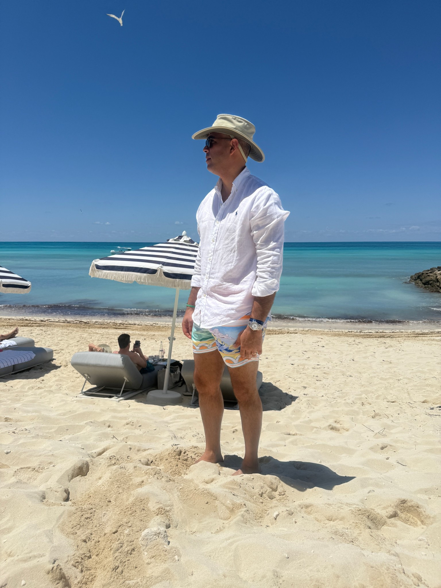 Husband outfit for the beach club
