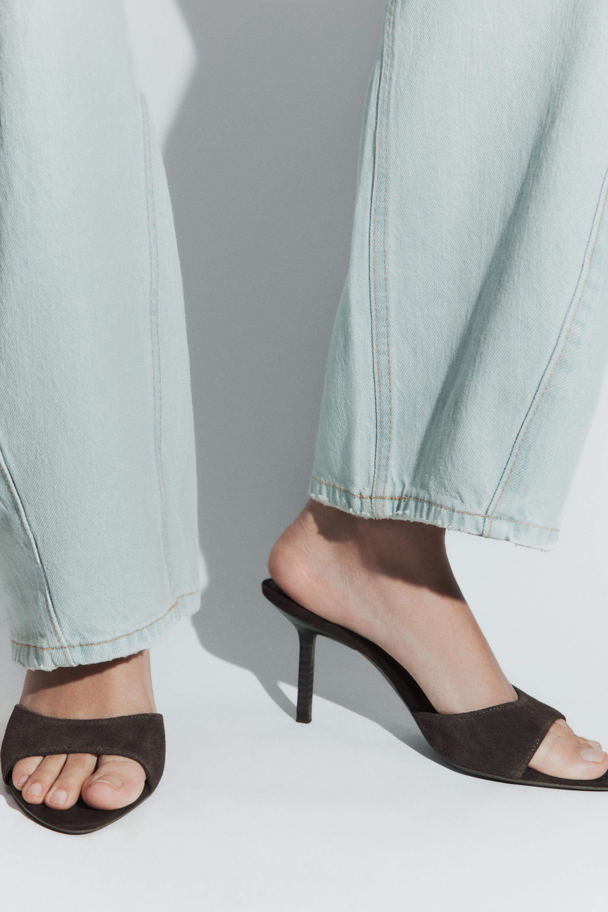SPLIT SUEDE HEELED SANDALS | Zara US