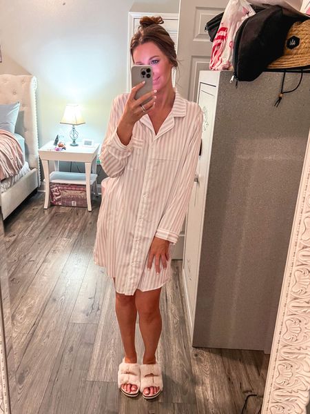 I’ve always been a pajama gal, but I’ve never had the “cute” ones. I’m always just a T-shirt and my husbands boxers kinda girl, BUT… I’ve officially UPGRADED and I am IN LOVE! 

This silk pajama/lounge top is AMAZING! I couldn’t wait to wear it! Immediately changed when I got home from work! 

I am wearing the size Medium for a more oversized style, but I would say it’s true to size with an already oversized fit to it. So, unless you want a little extra room, then you can definitely shop it at your true size! 


#LTKbeauty #LTKunder50 #LTKFind