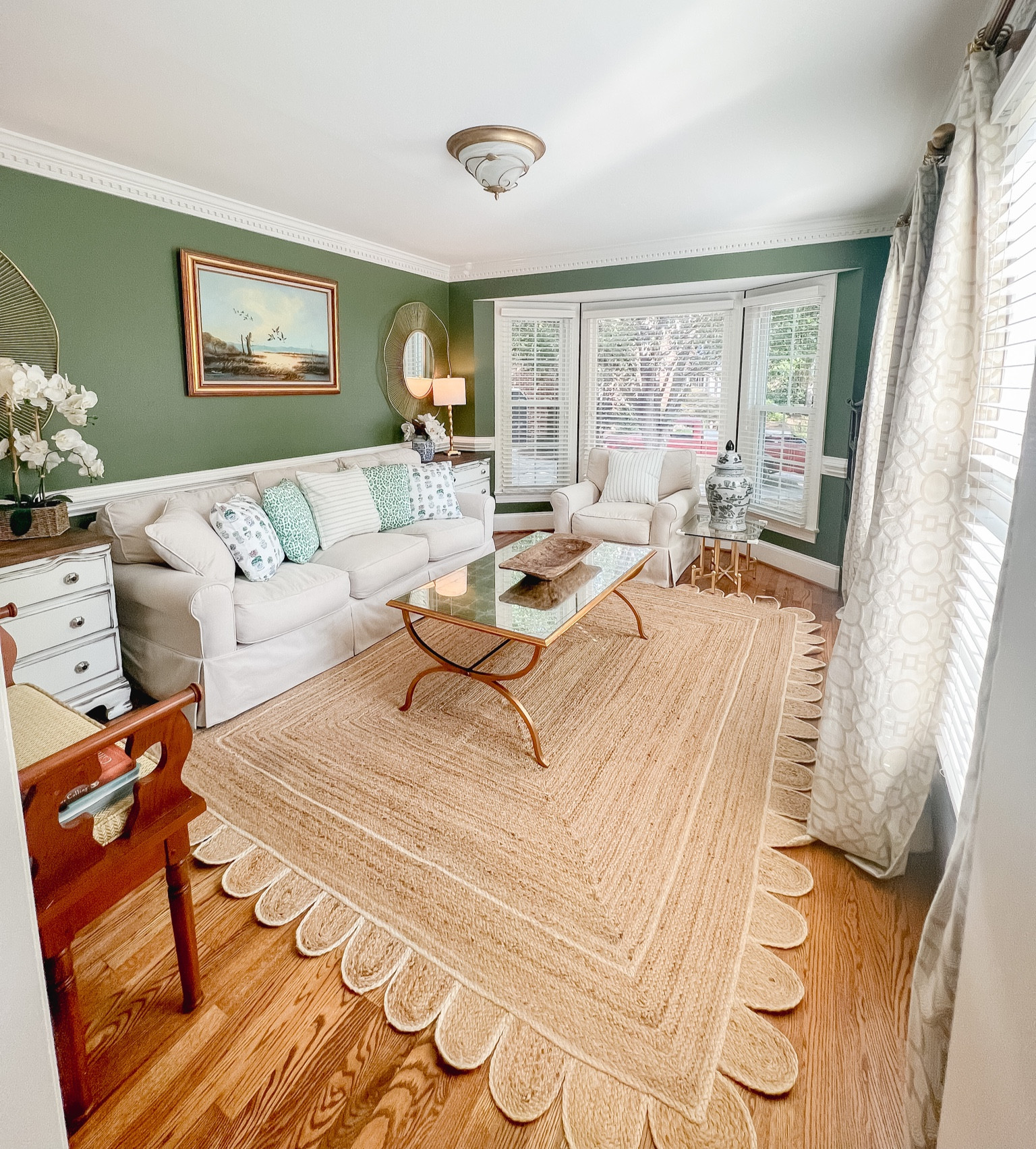 Working on fining a light fixture that I love and a new peice of artwork but for now, posting because I’m getting asked about links! Everything I can find is linked! 

#LTKhome #LTKfamily #LTKSale