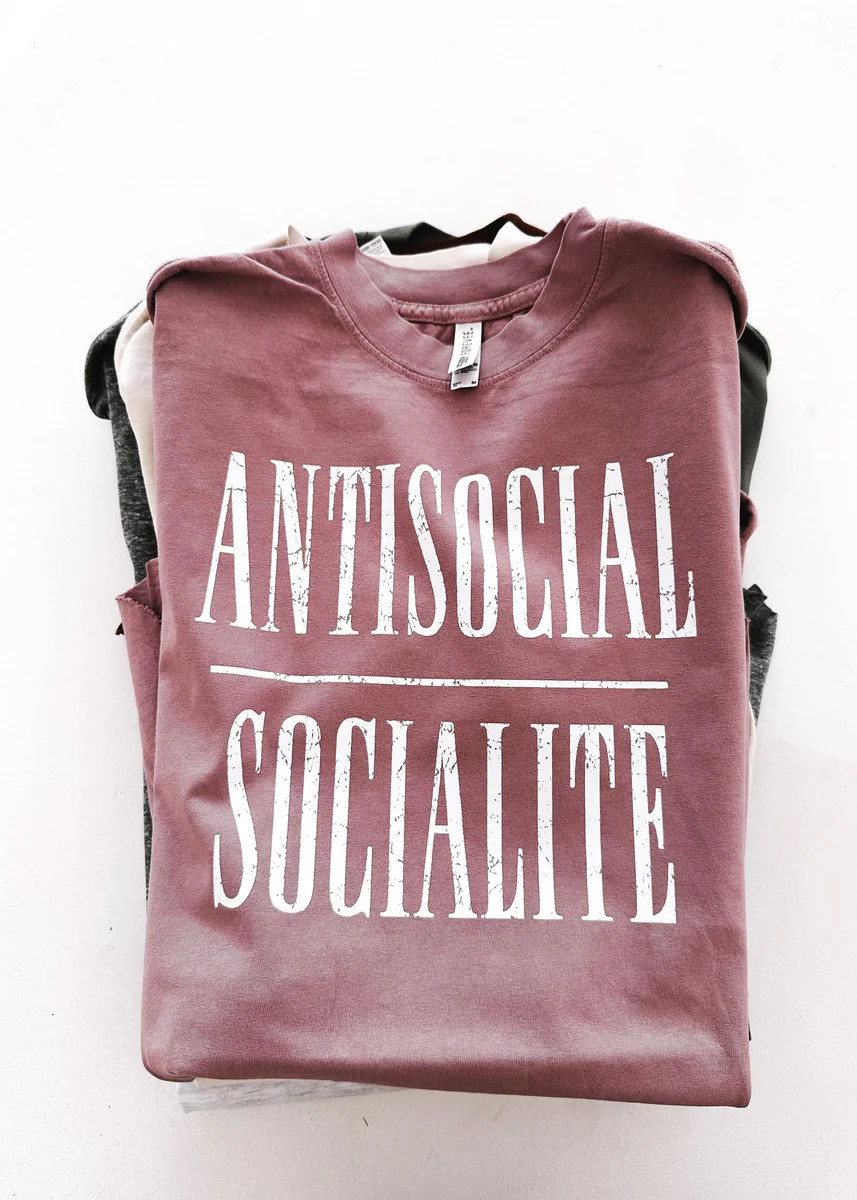 ANTISOCIAL SOCIALITE SIDE SLIT TEE | Pebby Forevee