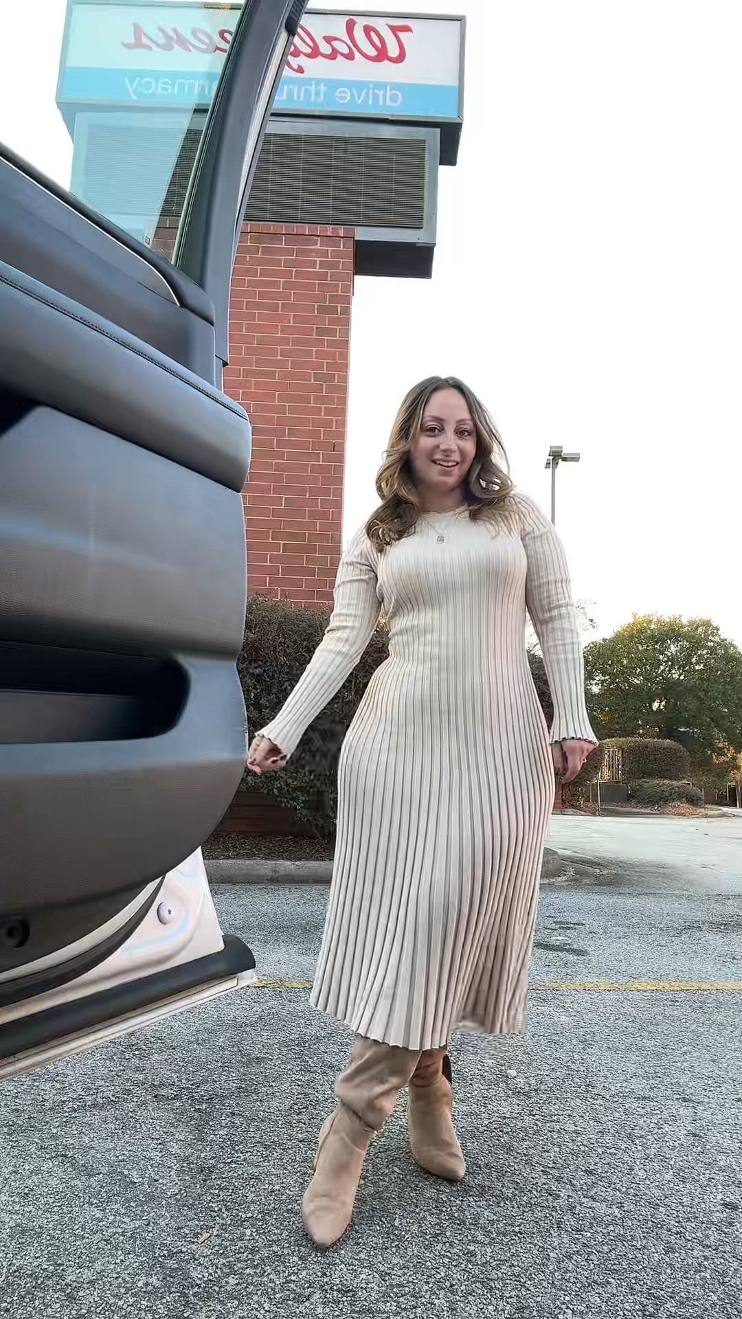 Always get a million compliments on this cotton cashmere Auince dress #quince

#LTKMidsize #LTKHoliday #LTKFindsUnder100