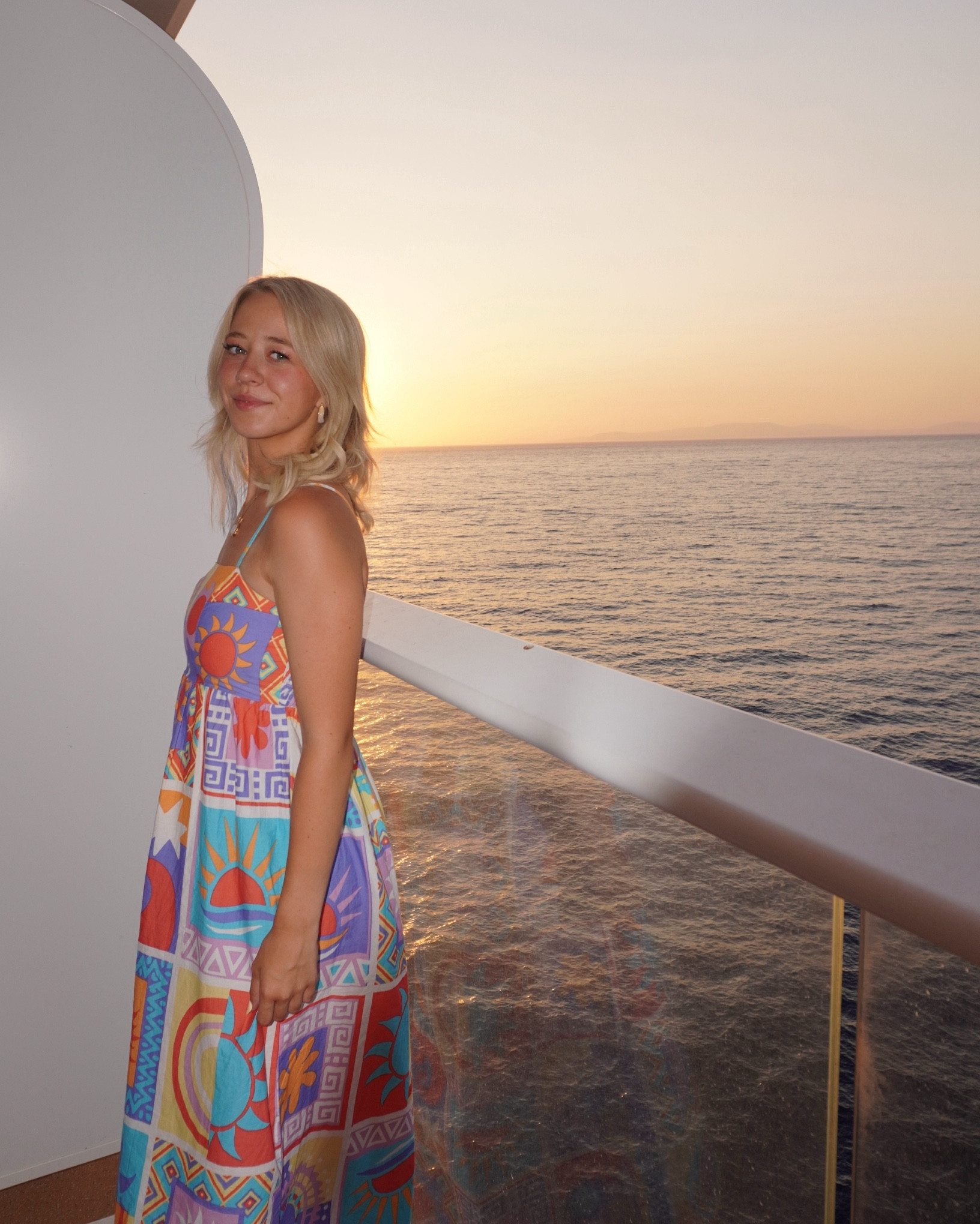 originally from Japra brand (bought at TJ Maxx) but I’m linking similar!! 

summer dress, patchwork dress, sundress, beach dress, colorful dress

#LTKFindsUnder100 #LTKSeasonal #LTKTravel