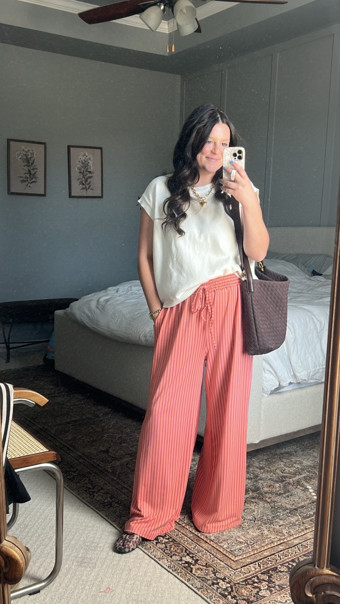 Comfy post partum friendly work outfit for spring! 

These pants are a dream. Soft, comfy, stretchy, cool fabric, flowy and fun! I love dressing them up for work but you could always dress down. 