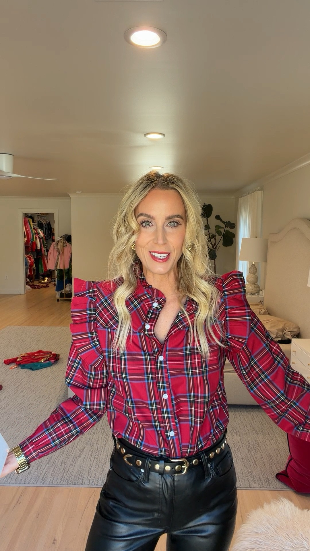 New BaubleBar pieces and the cutest Amazon Christmas plaid top!