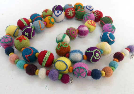 Multicolored Pearl Necklaces Embroidered in Felted Wool in 2 | Etsy | Etsy (US)
