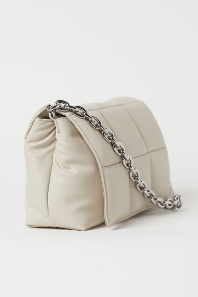 Soft bag in faux leather with a metal-chain shoulder strap. Zipper, quilted flap with concealed m... | H&M (US + CA)