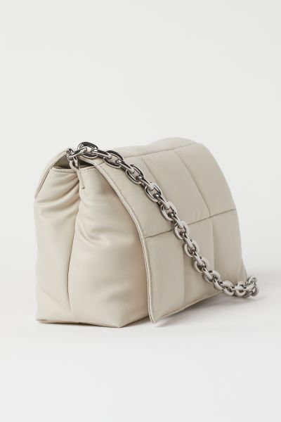 Soft bag in faux leather with a metal-chain shoulder strap. Zipper, quilted flap with concealed m... | H&M (US)