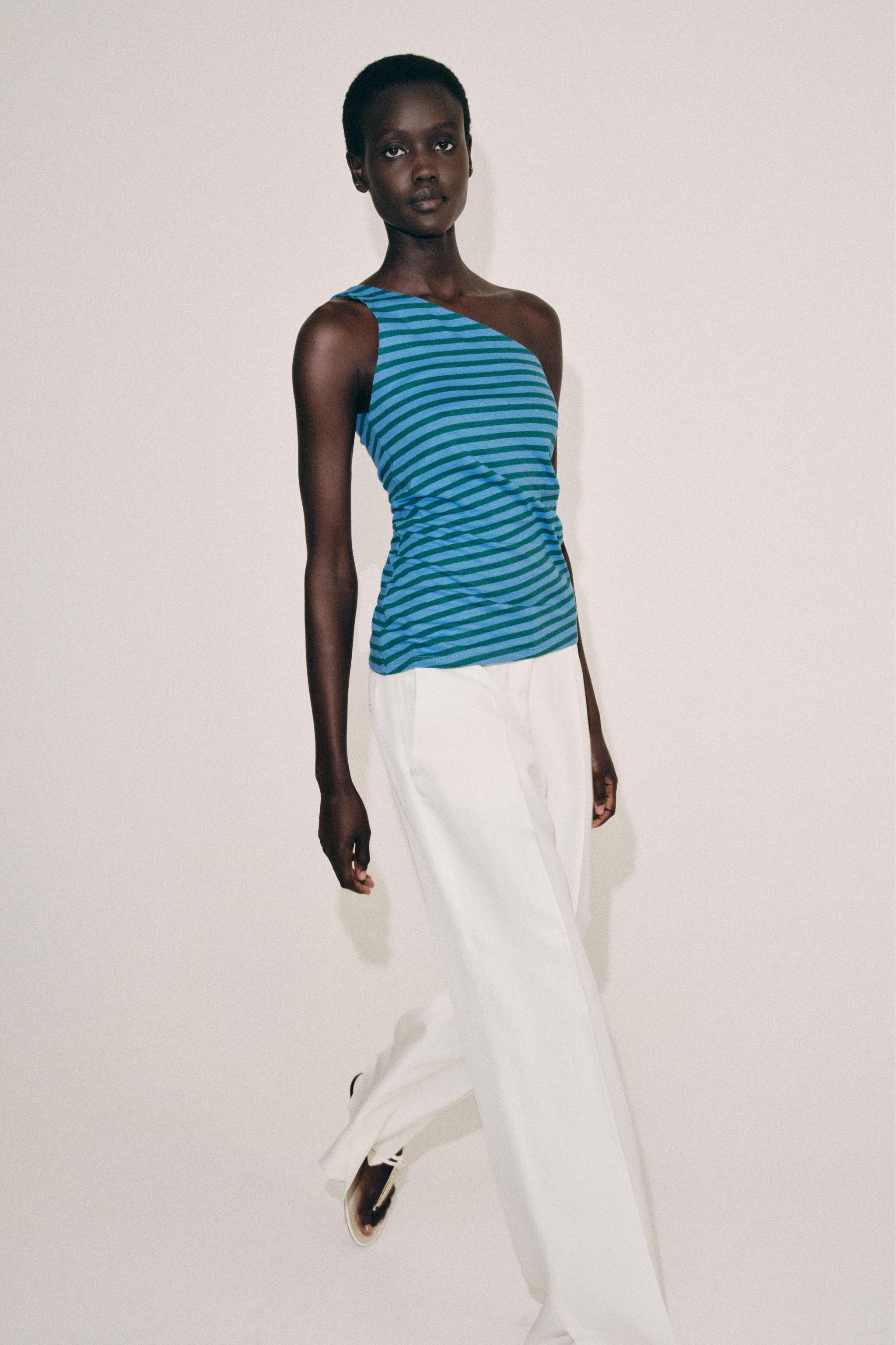 ASYMMETRIC STRIPED TOP | Zara US