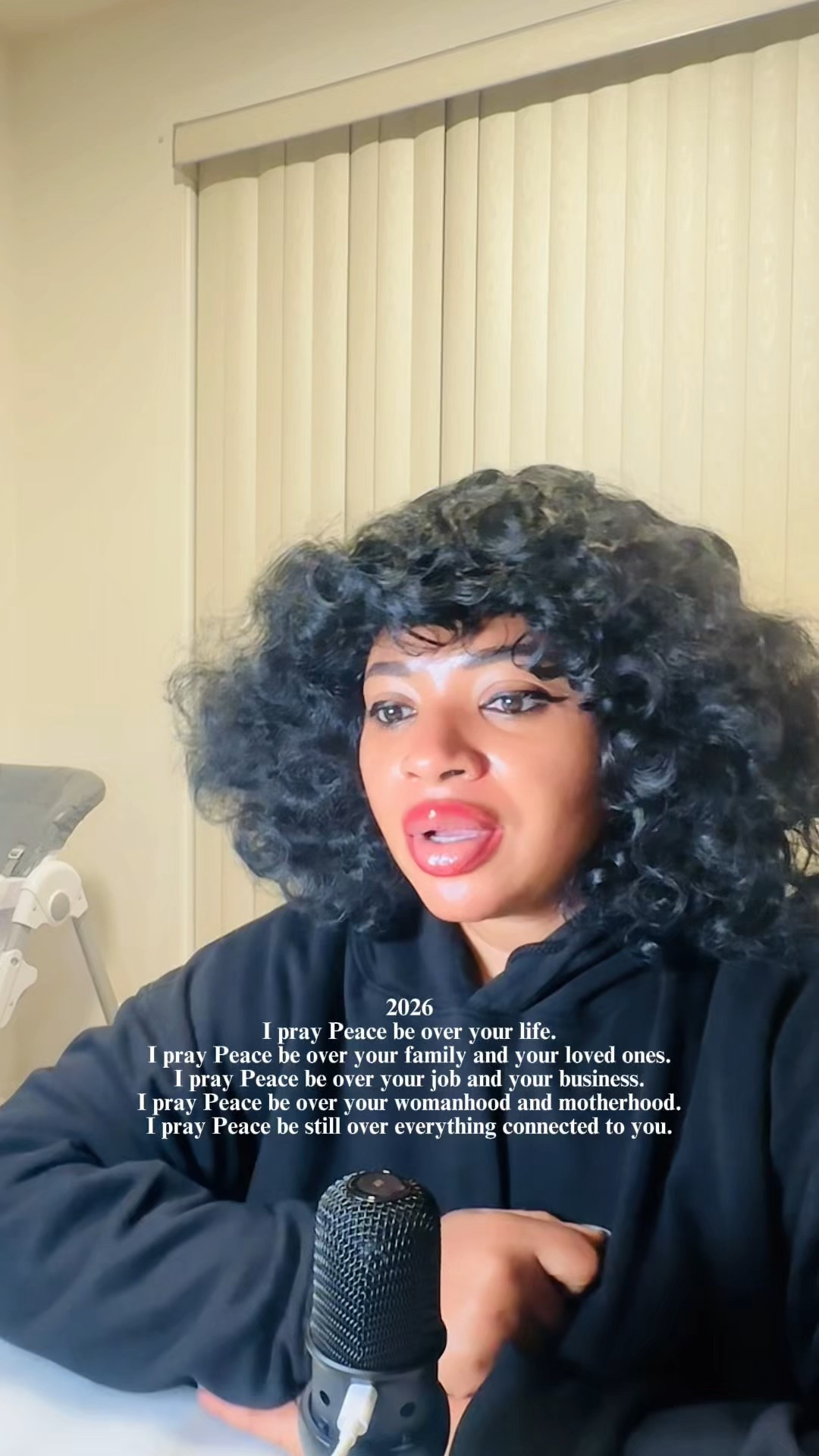 Simple At-Home Outfit | Cozy Black Hoodie Fit

#LTKHome #LTKMidsize #LTKBeauty