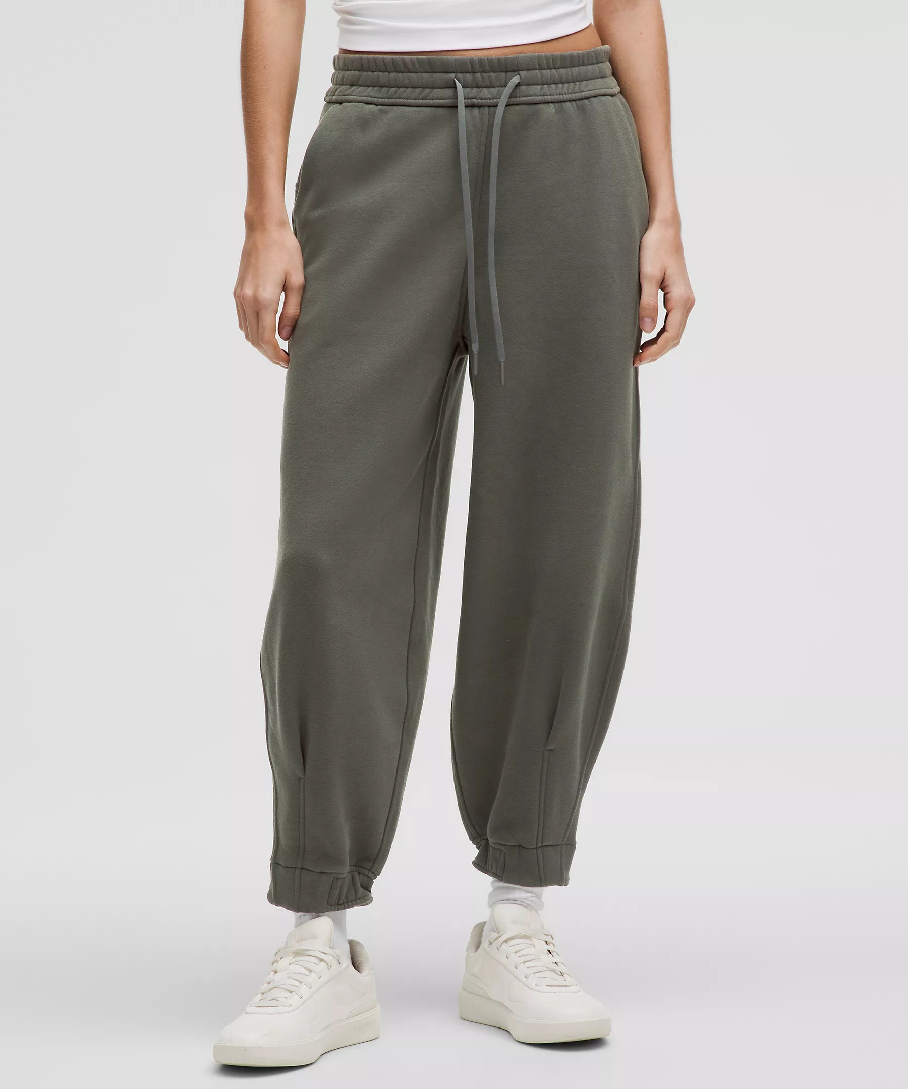 Loungeful High-Rise Oversized Cropped Jogger | Lululemon (US)
