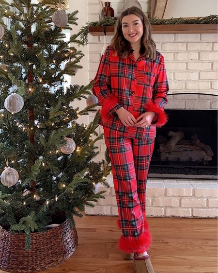 The BEST Christmas pajamas from Amazon🎄✨ wearing a size small!

#LTKSeasonal #LTKfindsunder50 #LTKHoliday