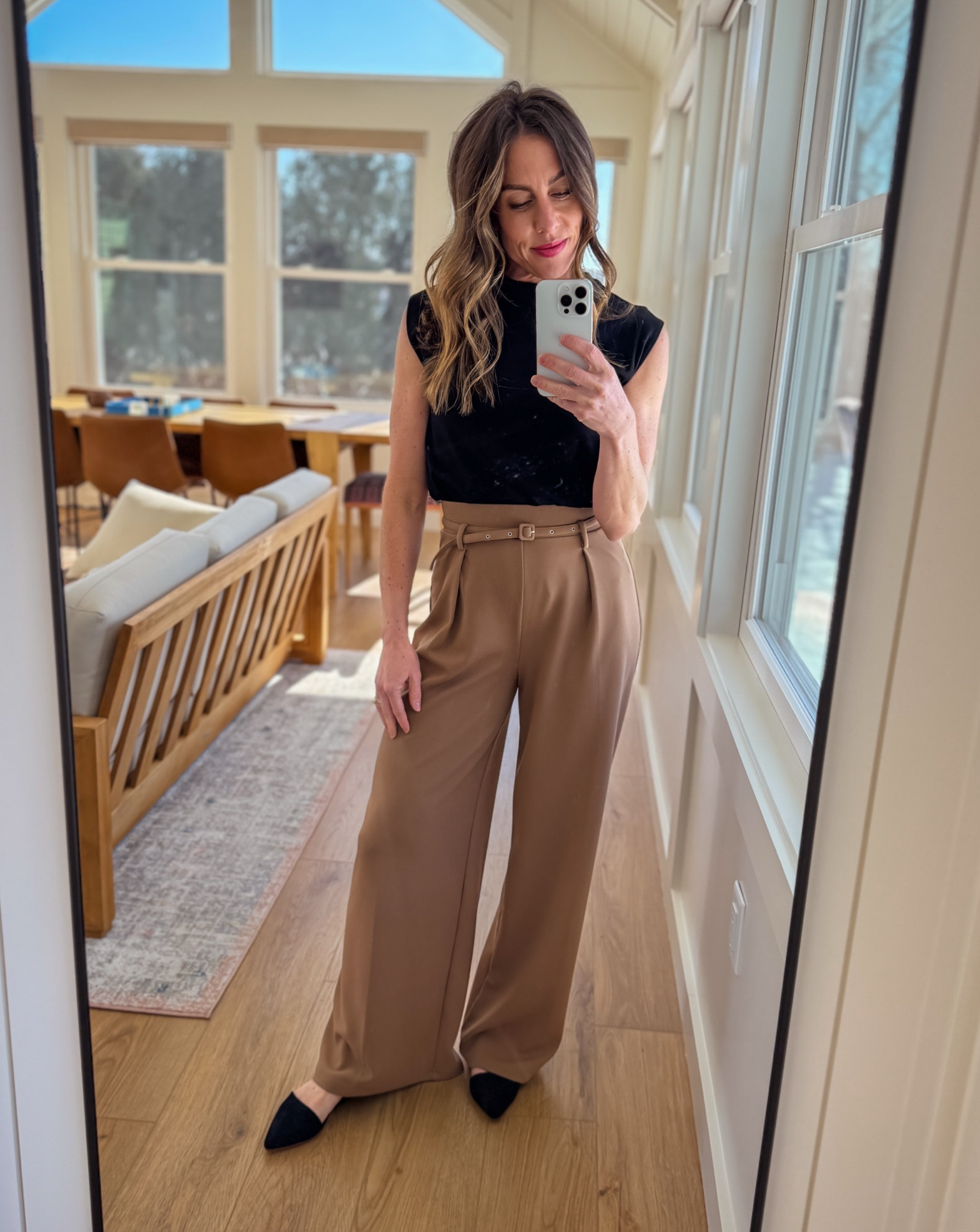 Top: Xs
Pants: Xs (size up if in between)
Shoes: 6 (TTS)

#LTKSaleAlert #LTKFindsUnder50 #LTKWorkwear