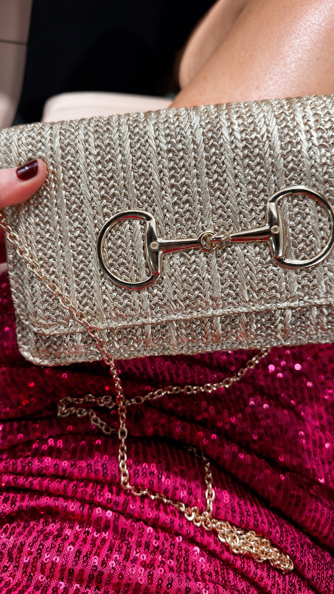 Love this clutch with gold chain 

#LTKHoliday #LTKGiftGuide