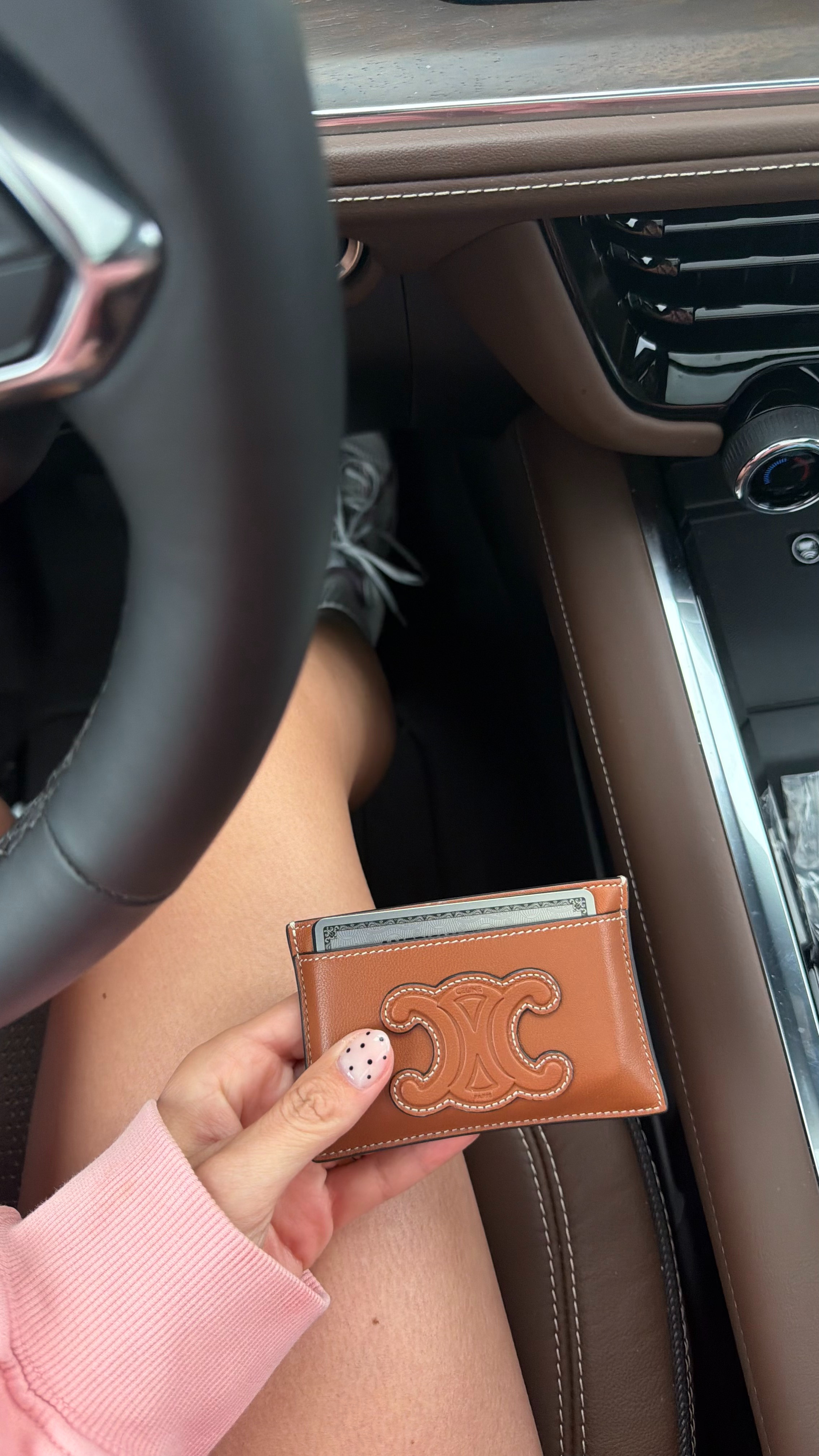 Drooling over my new wallet! The perfect timeless piece ✨ 

 