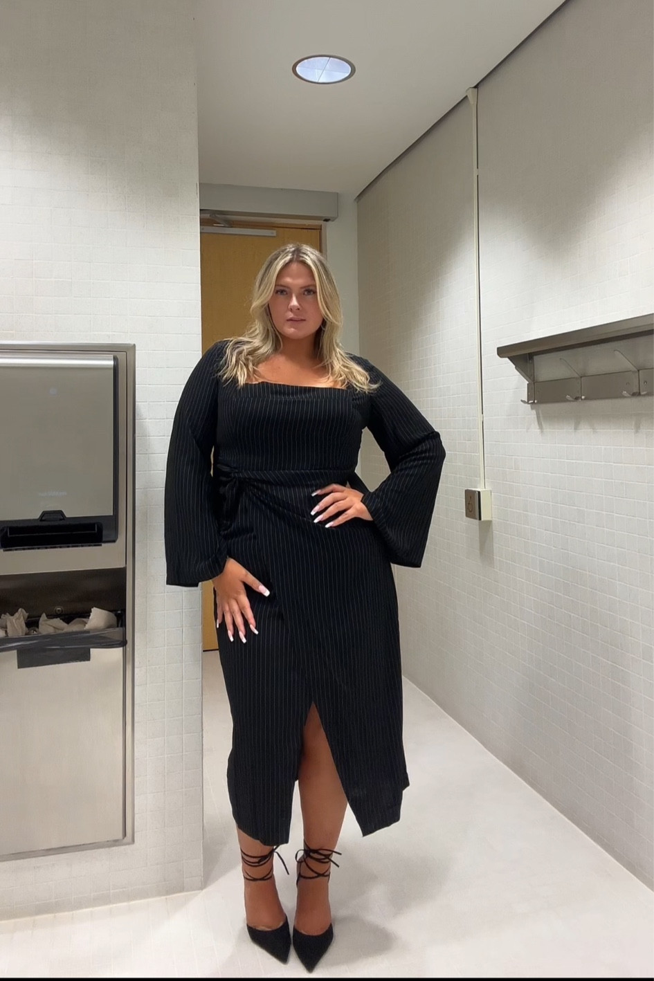 plus size midi work dress

#LTKplussize #LTKstyletip #LTKworkwear