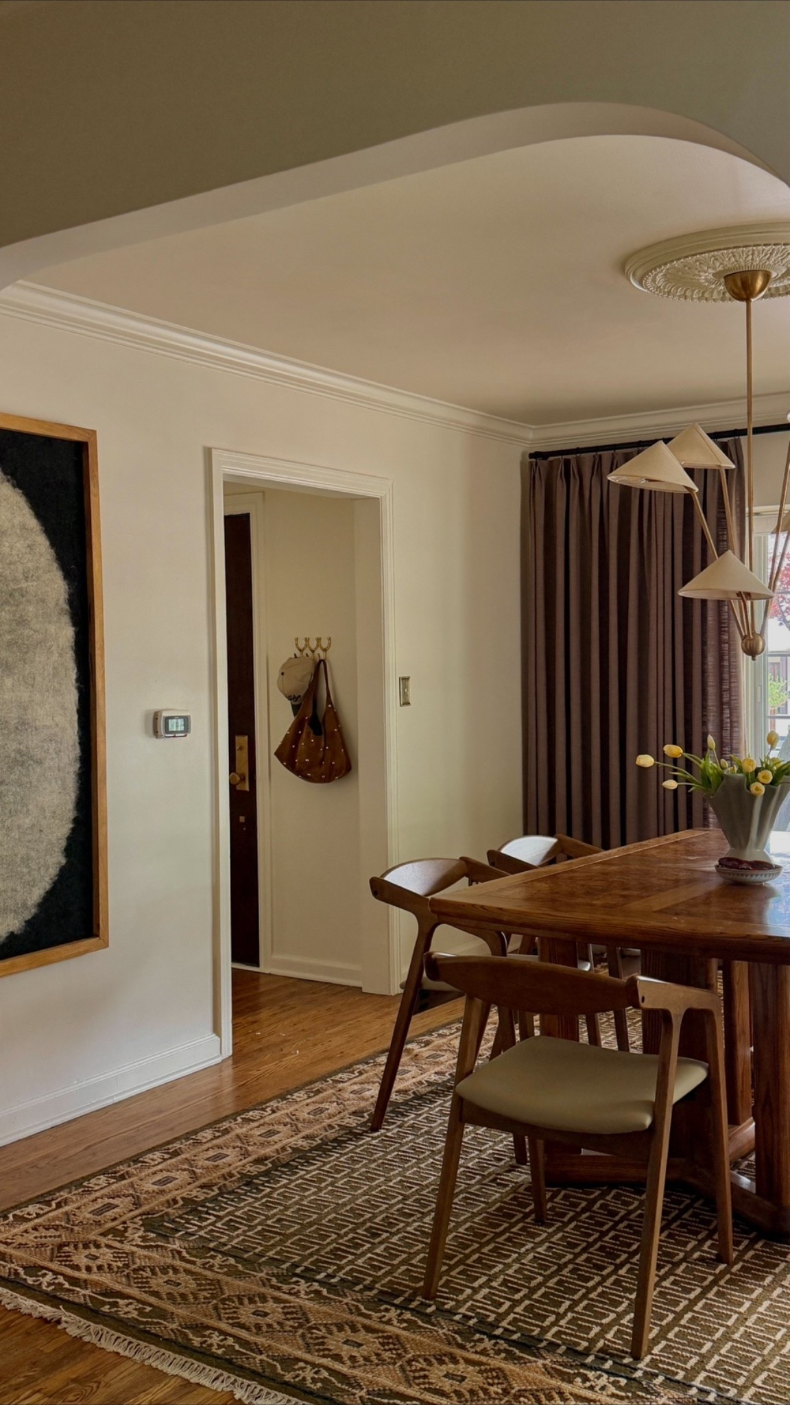 Curtains are shade oak dim grey!