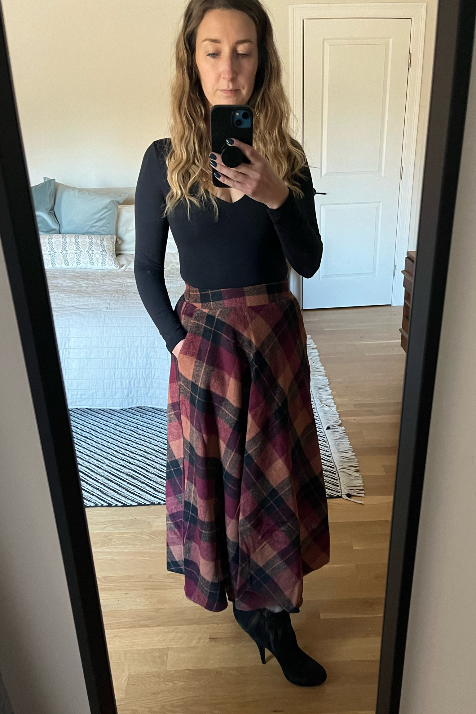 Perfect Thanksgiving outfit with this long plaid skirtt

#LTKParties #LTKStyleTip