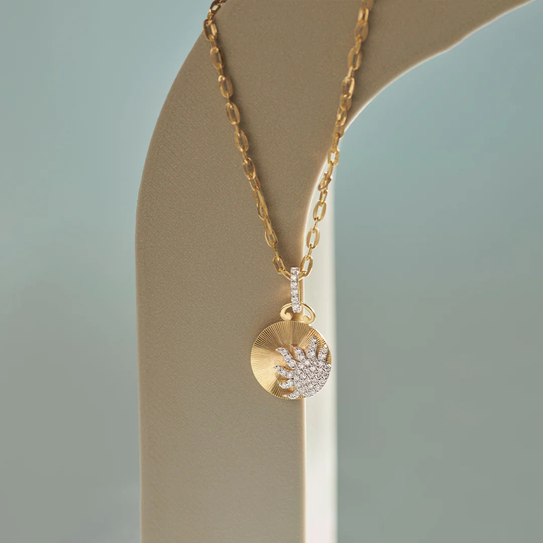 Sun Pendant Necklace|14K Gold Vermeil Lab Grown Diamond |HYOU | Hyou Fine Jewelry