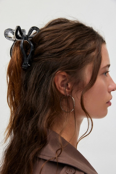 Resin Draped Bow Claw Clip | Urban Outfitters (US and RoW)