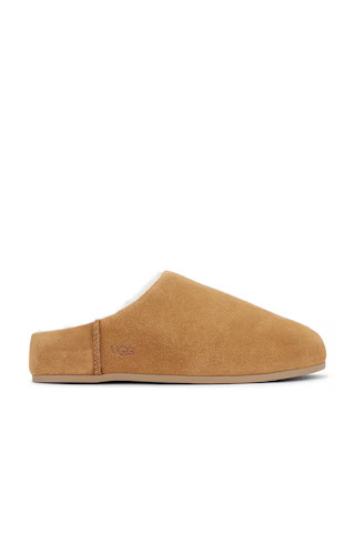 Elea Slip-On in Chestnut | Revolve Clothing (Global)