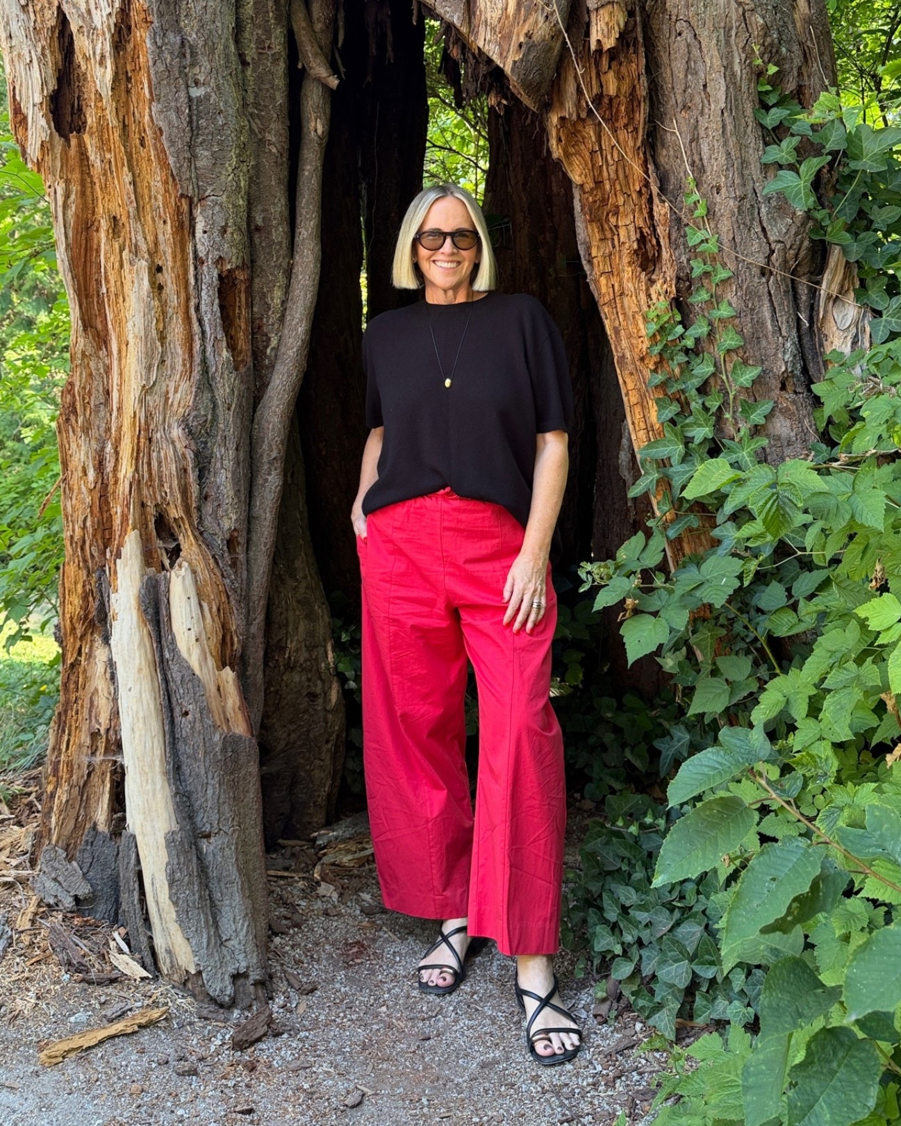 SIZING DETAILS ⬇️

Cashmere top: size 12
Red pants: size 10

Shoes: FRANKIE4 Anya
Necklace: Gimme store (code NIKKI10)

#LTKaustralia #LTKover50style #LTKtravel
