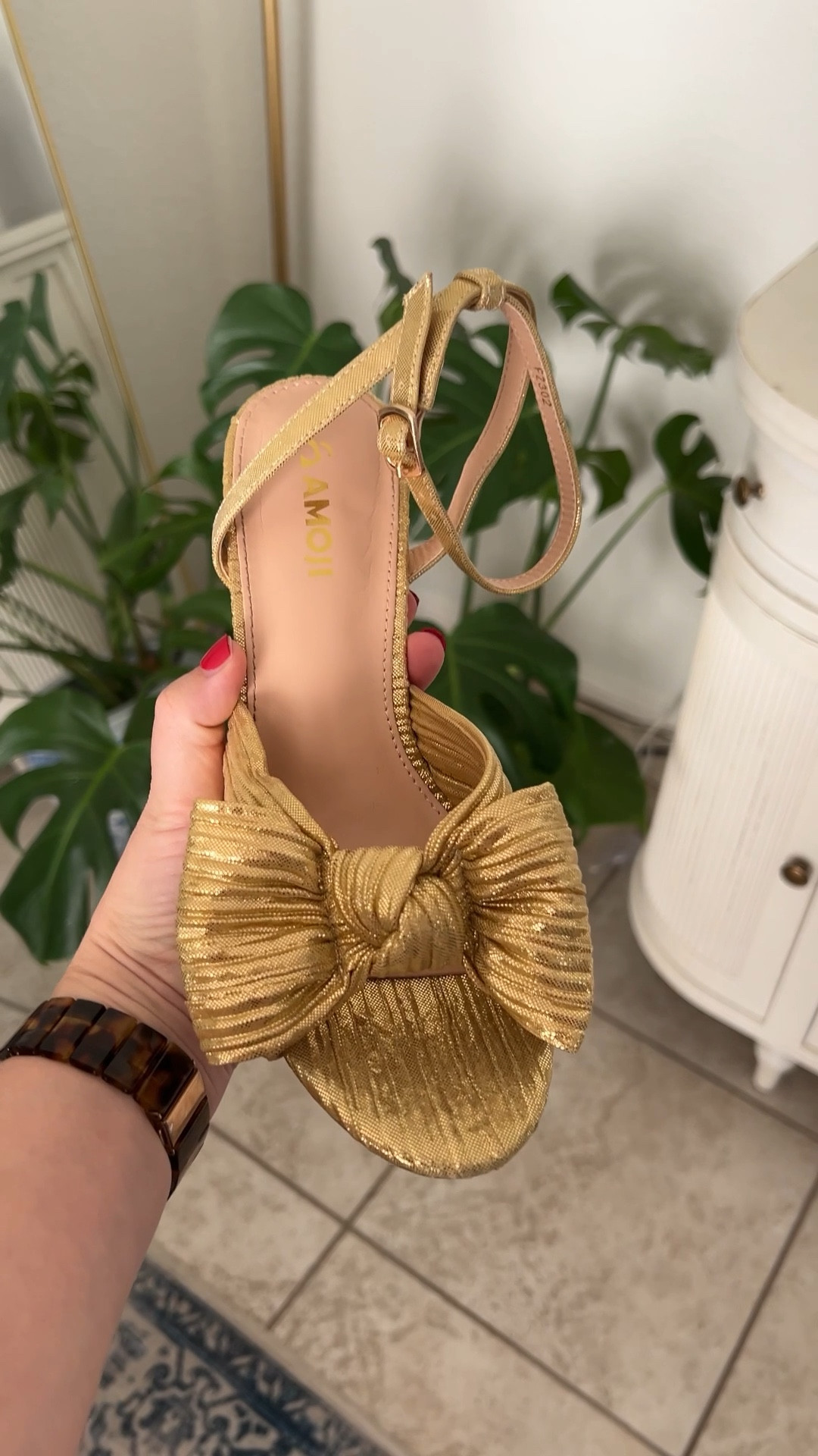 These gold bow heels were perfect for a formal event or holiday party! They were also so so comfortable, even for this pregnant girl  

#LTKSeasonal #LTKFindsUnder50 #LTKHoliday