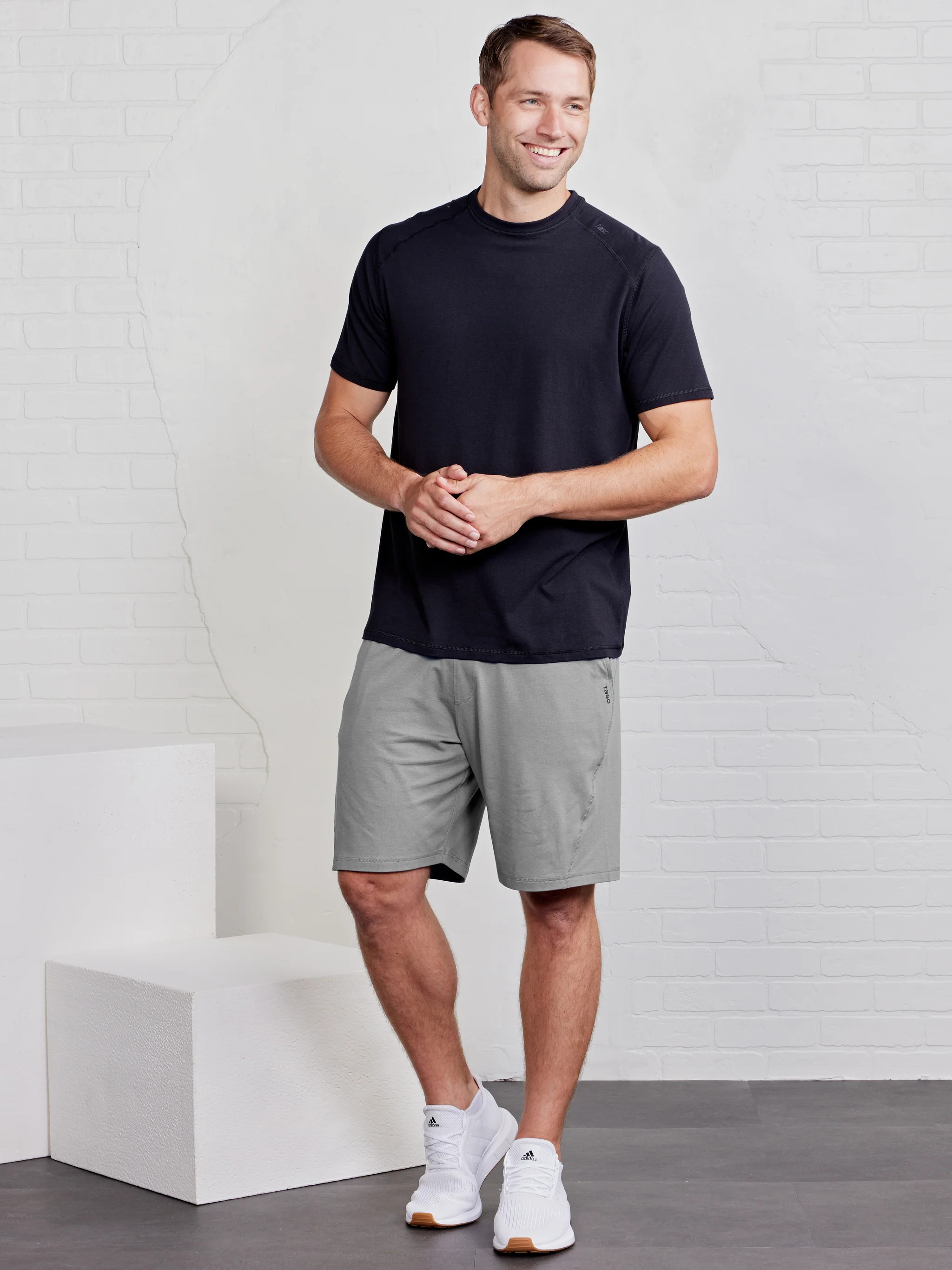 Carrollton Fitness T-Shirt Black | tasc Performance