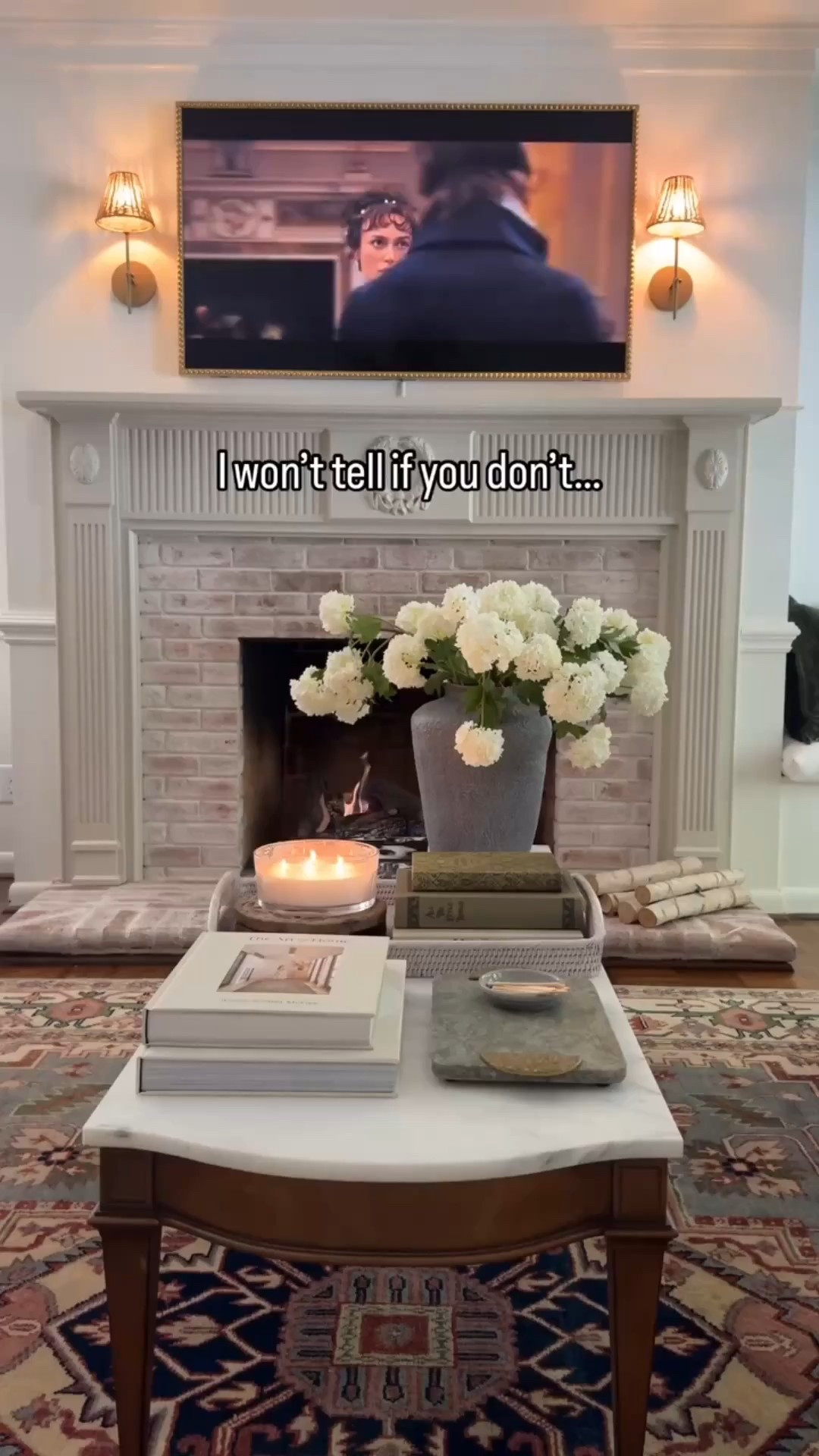 Just boring books, kiddos. Nothing to see here. 📕 🍫 


#coffeetabledecor #coffeetablestyling #coffeetablebooks #homedecor #homedecorating #interiordesign #interior

#LTKSeasonal #LTKHome #LTKdayinmylife