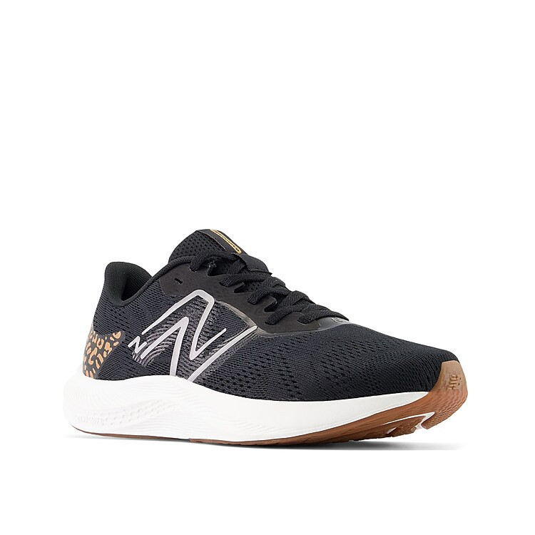 New Balance DynaSoft Pro Run V2 Running Shoe | Women's | Black/Animal Print | Size 6 | Sneakers | DSW