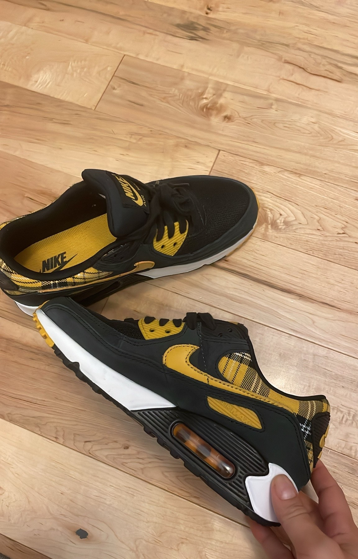 Perfect Fall Sneakers

Comfy, versatile, and easy to pair with all your favorite fall outfits.

#LTKootd #LTKmomlife