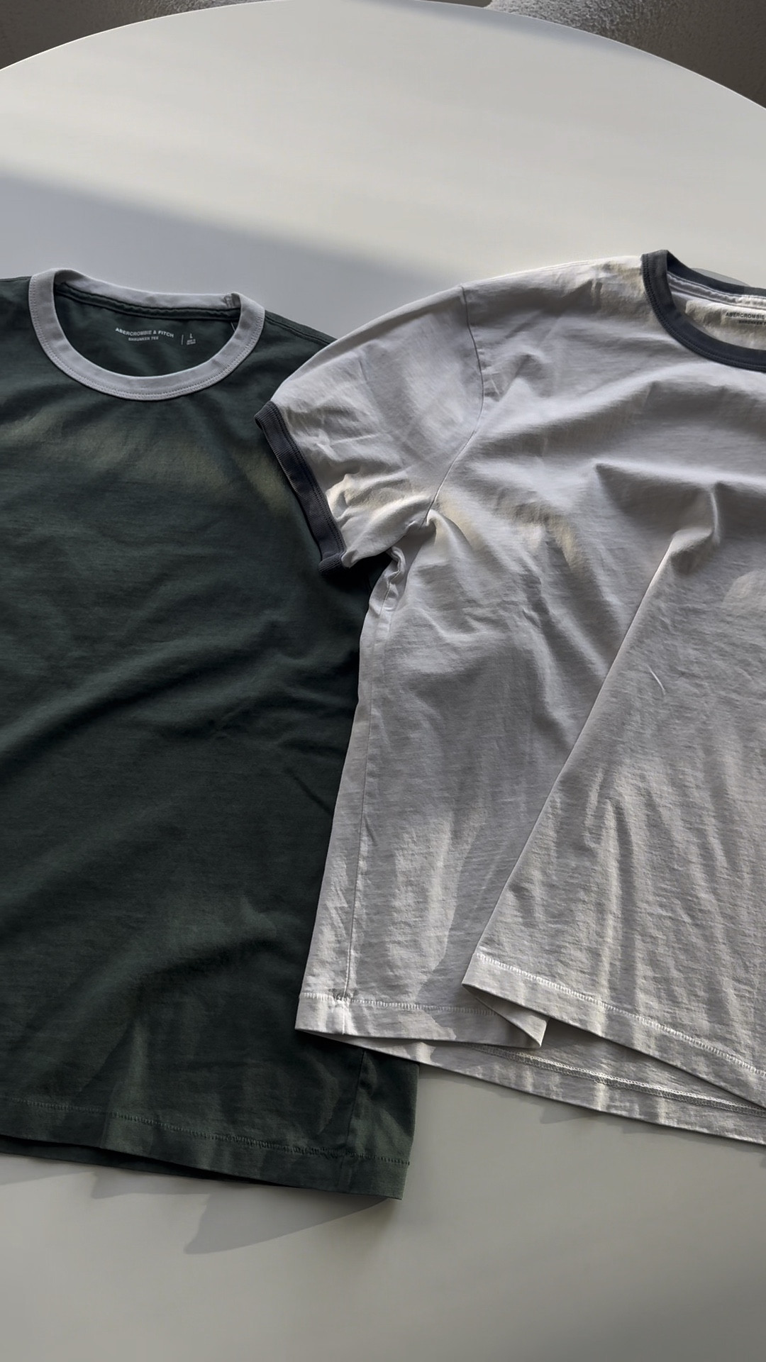 Shrunken tees. Fit super small in length so sizing on these are tough. Not your standard tshirts 

#LTKVideo #LTKMens