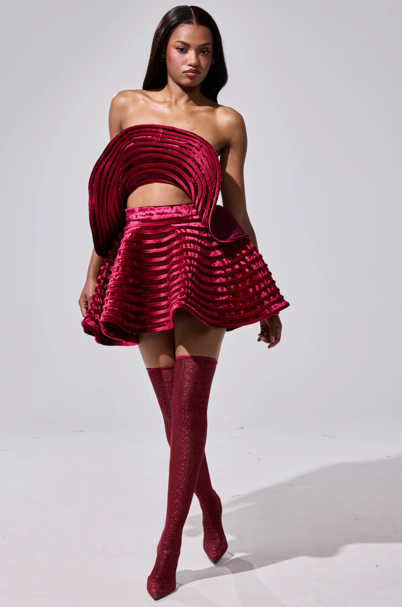 STAR OF THE SHOW VELVET MINI SKIRT | AKIRA