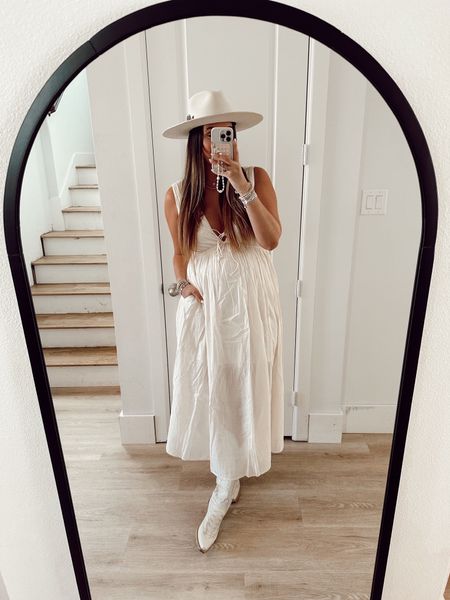 White dress for a summer outfit 
