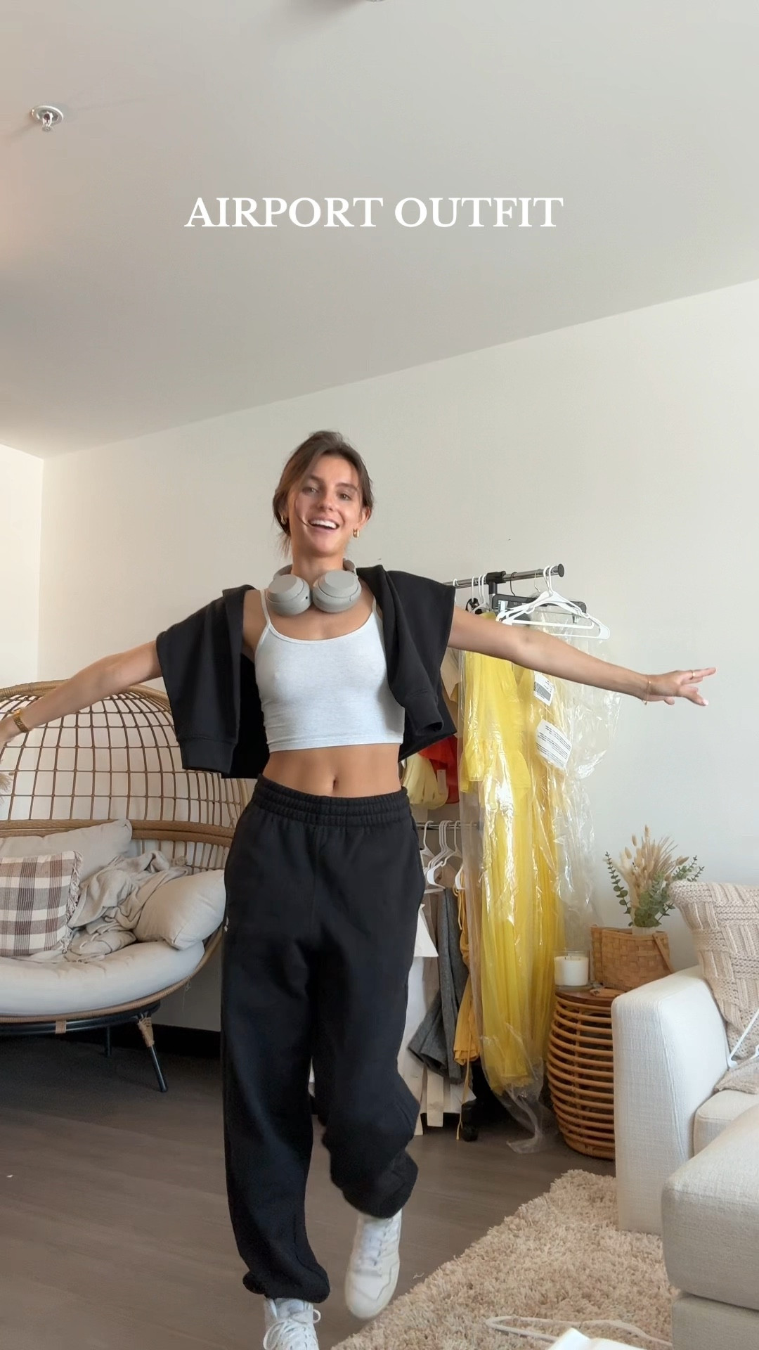 Coziest/ cutest airport fit! Wearing size small for reference :) 

#LTKActive #LTKSeasonal #LTKVideo