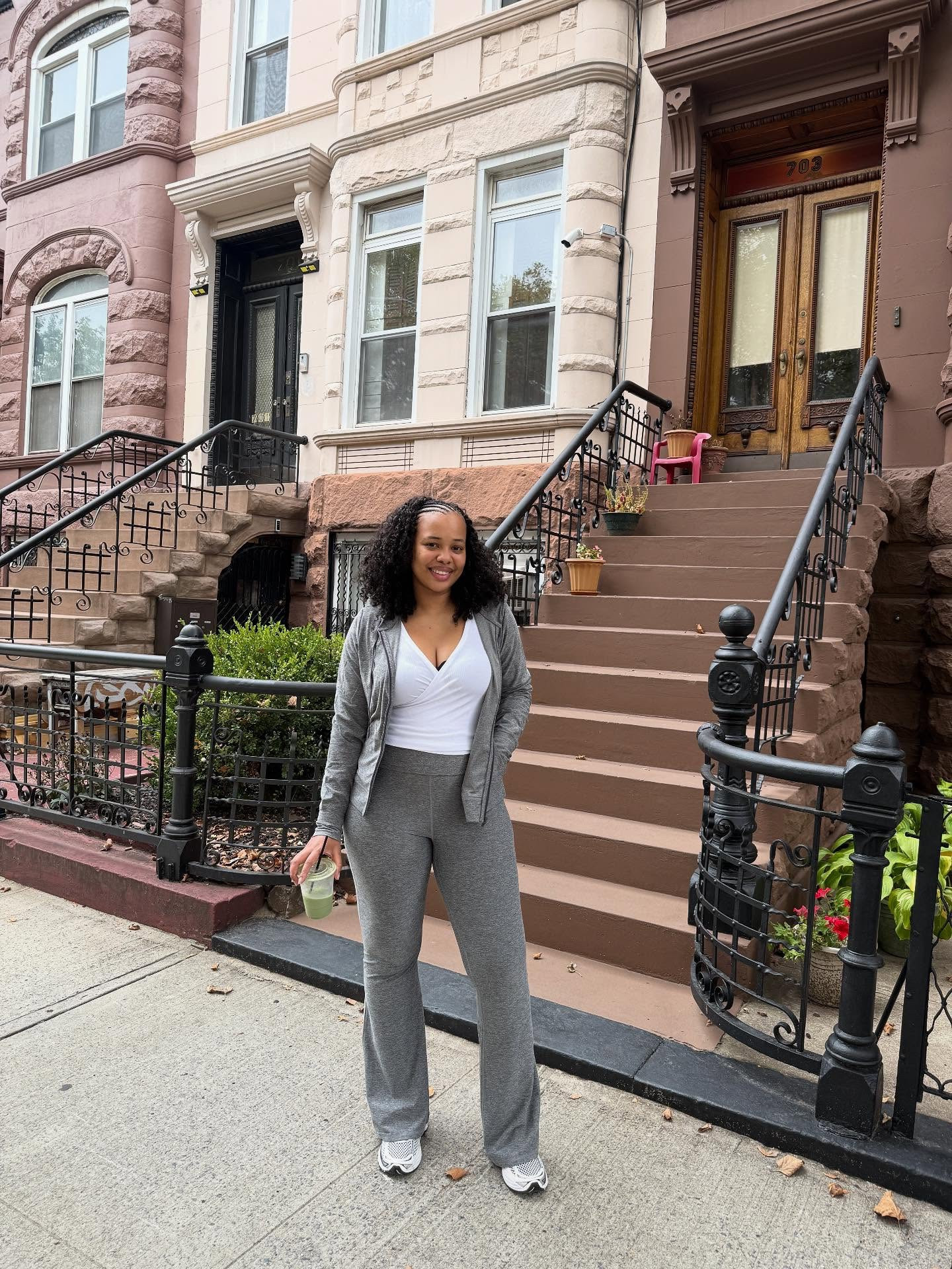 Mom, but make it hot @fabletics #fableticspartner 

🩶 CLOUD SET: Cloud Jersey Foldover Flare, Cloud Jersey Full Zip Hoodie, and Modal Rib V-Neck Crop L/S Top.