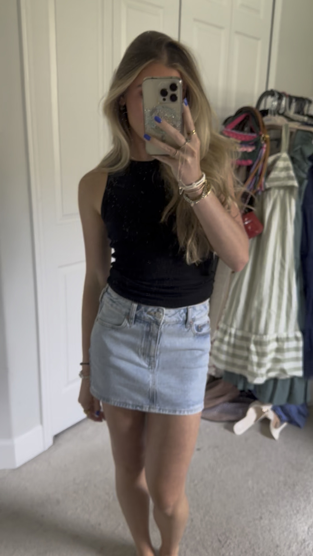 PacSun size 25. Classics never go out of style and neither will the Bella Light Indigo Denim Skirt from PacSun. This mid-rise mini skirt features a stretchy denim fabric with a classic 5-pocket body and a flattering fit.

#LTKSeasonal #LTKSaleAlert #LTKFindsUnder50